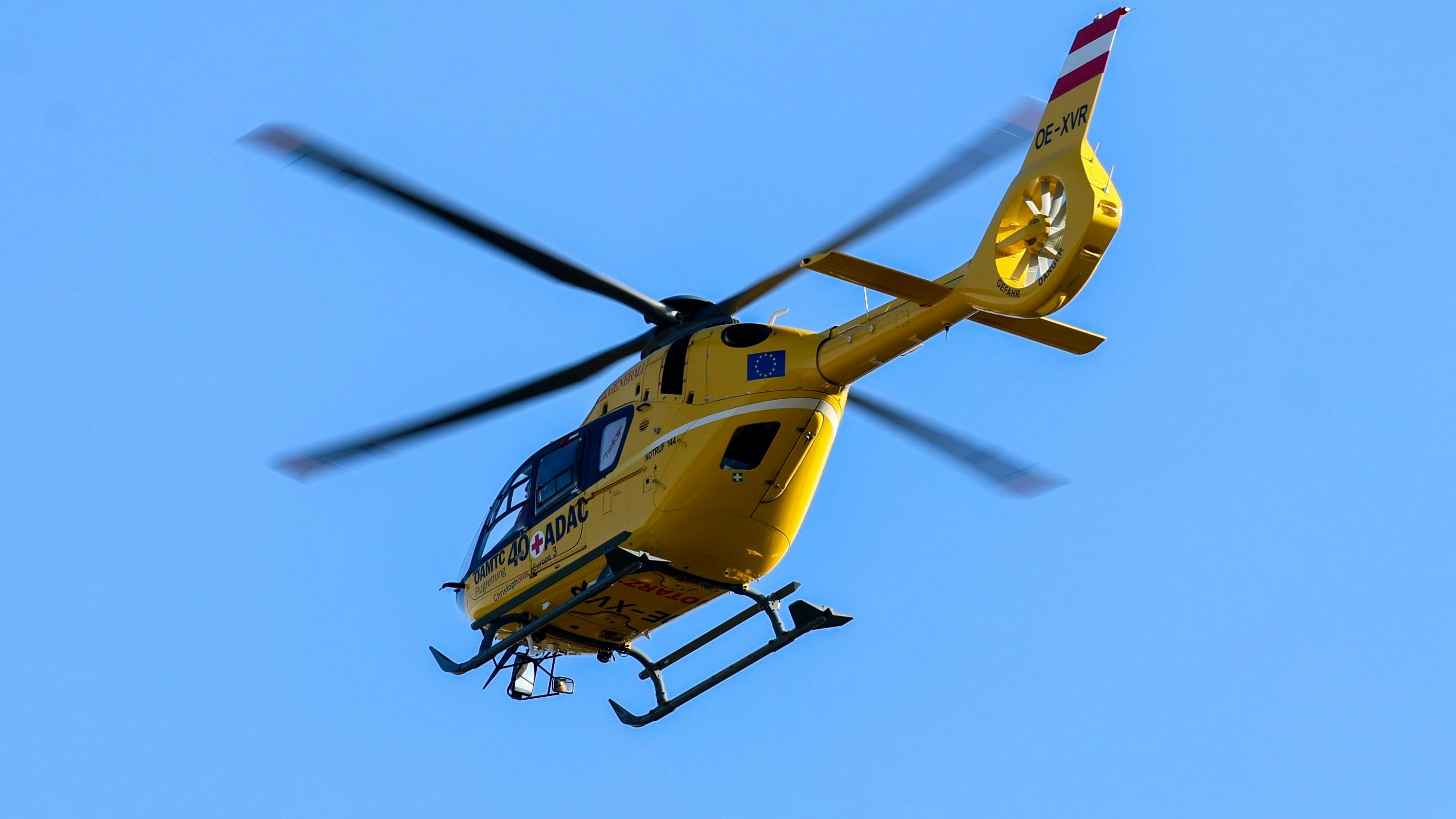 Heute.at - Zehn Meter abgestürzt – Betreuerin schwer verletzt