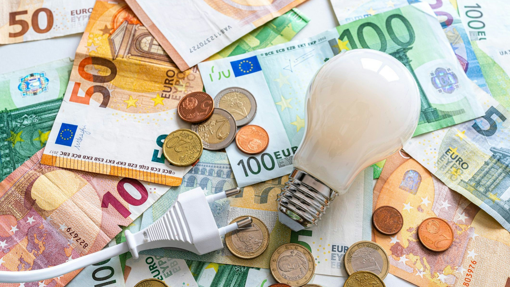 Heute.at - Neues Stromgesetz – 250.000 Haushalte sparen sich 300 €