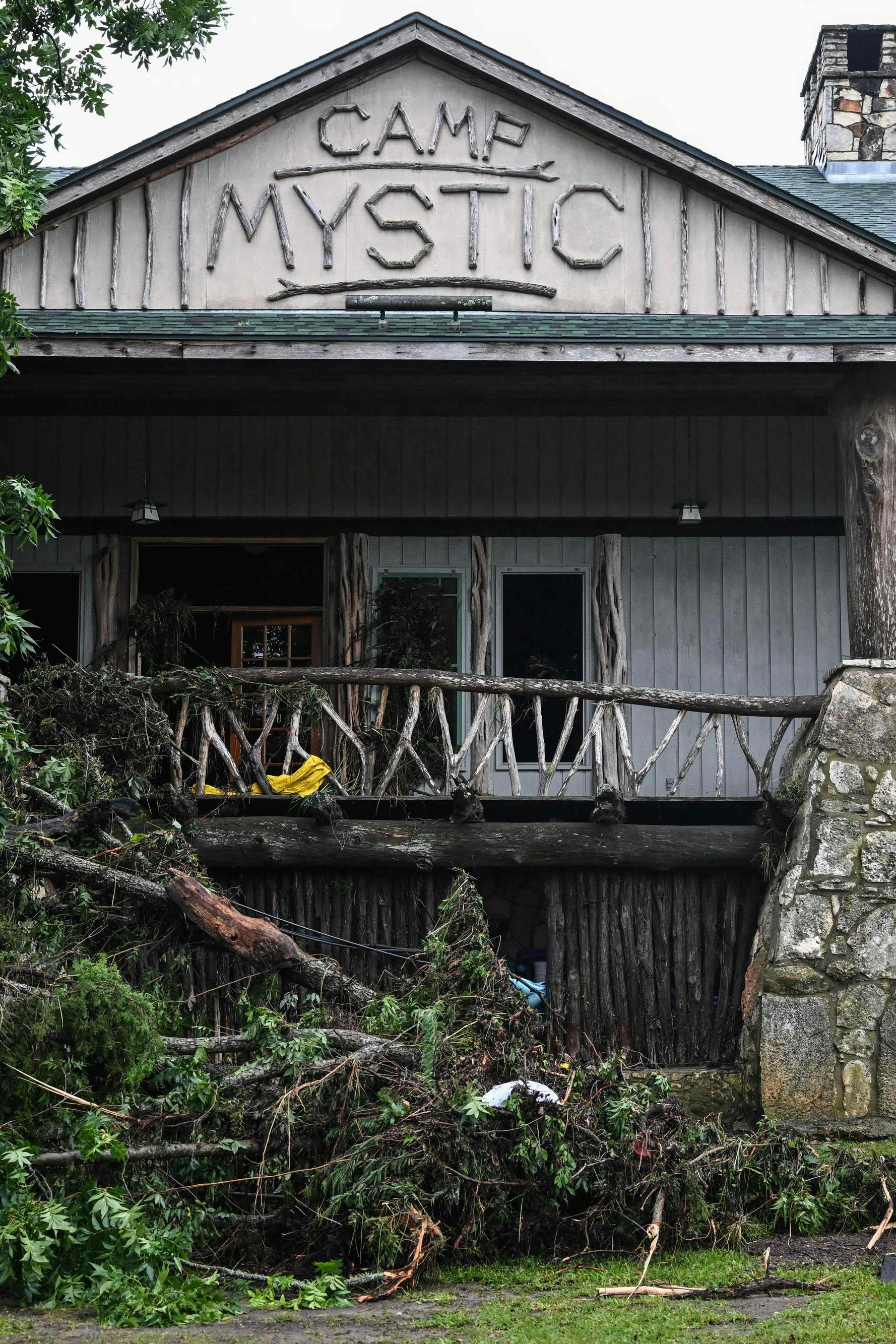 In Camp Mystic kamen mindestens 27 junge Mädchen ums Leben, 10 werden noch vermisst