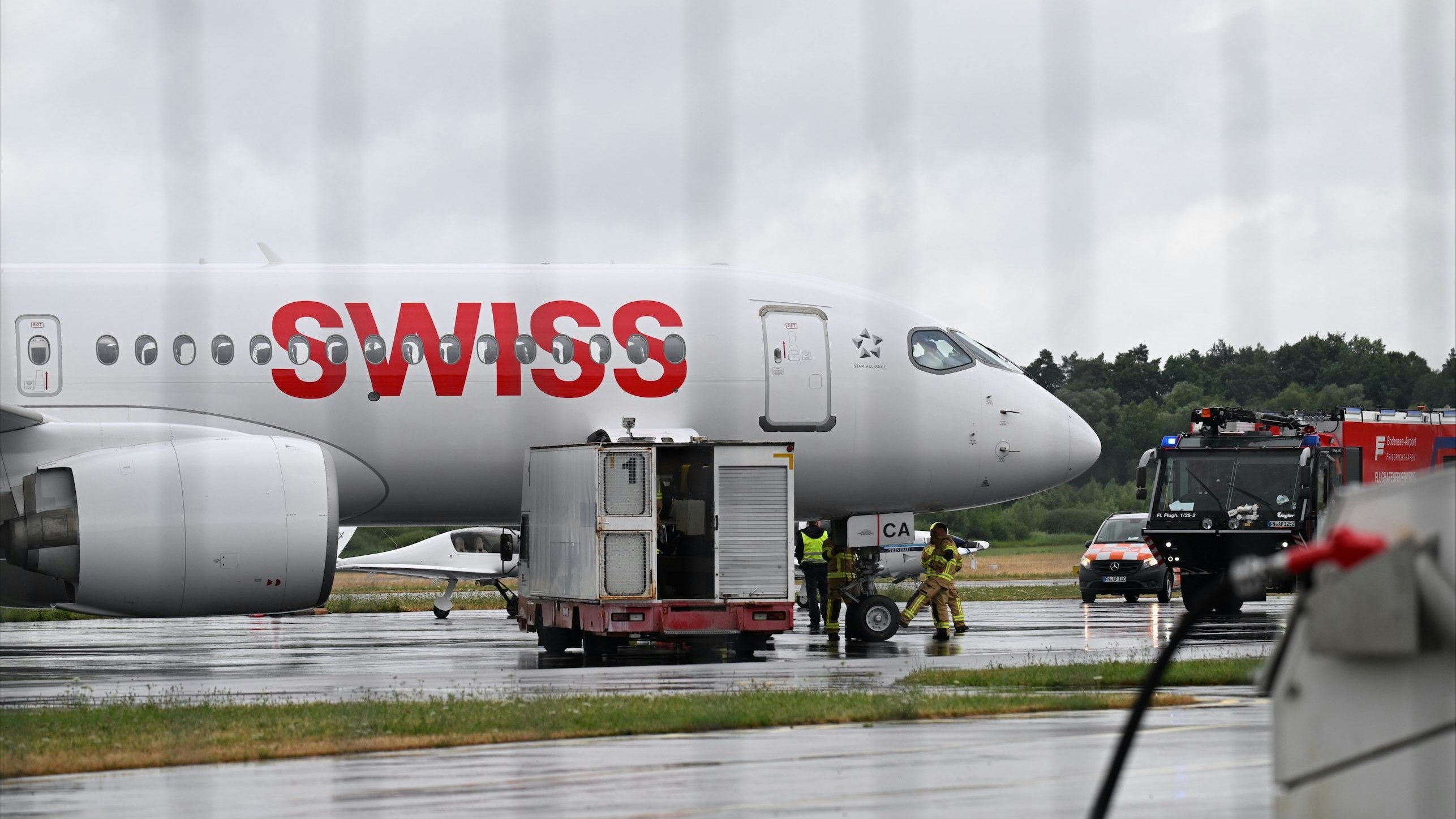 Heute.at - Swiss-Maschine muss nach Rauchentwicklung notlanden