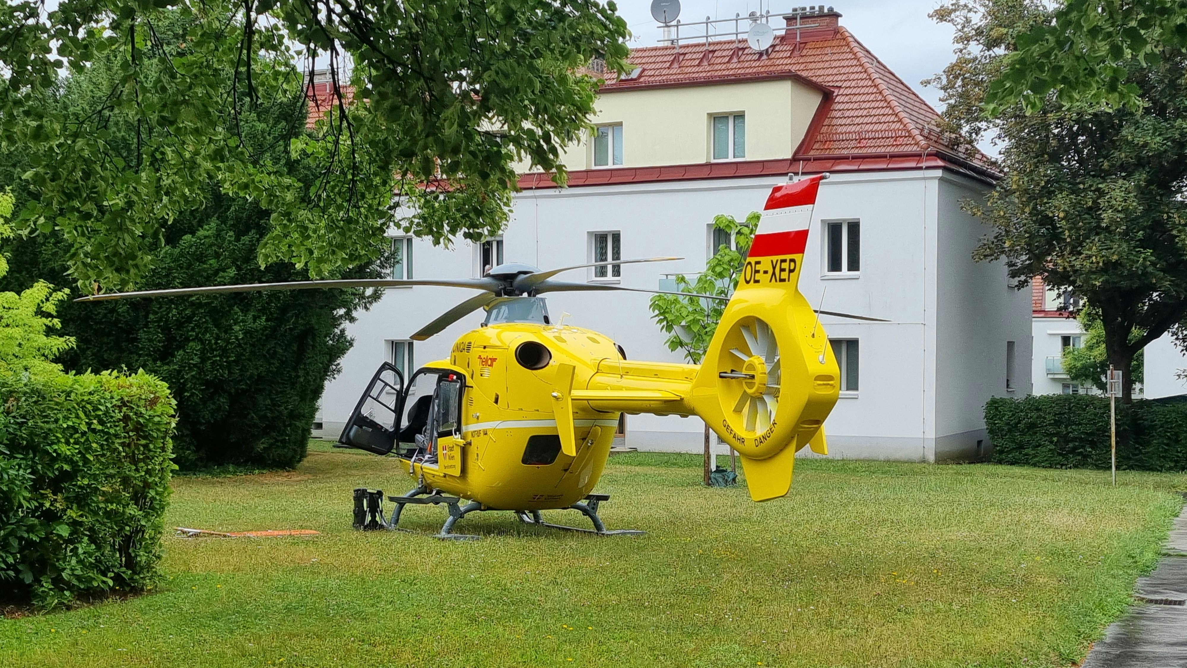 Heute.at - Kind (12) stürzt in Wien mehrere Meter tief vom Balkon