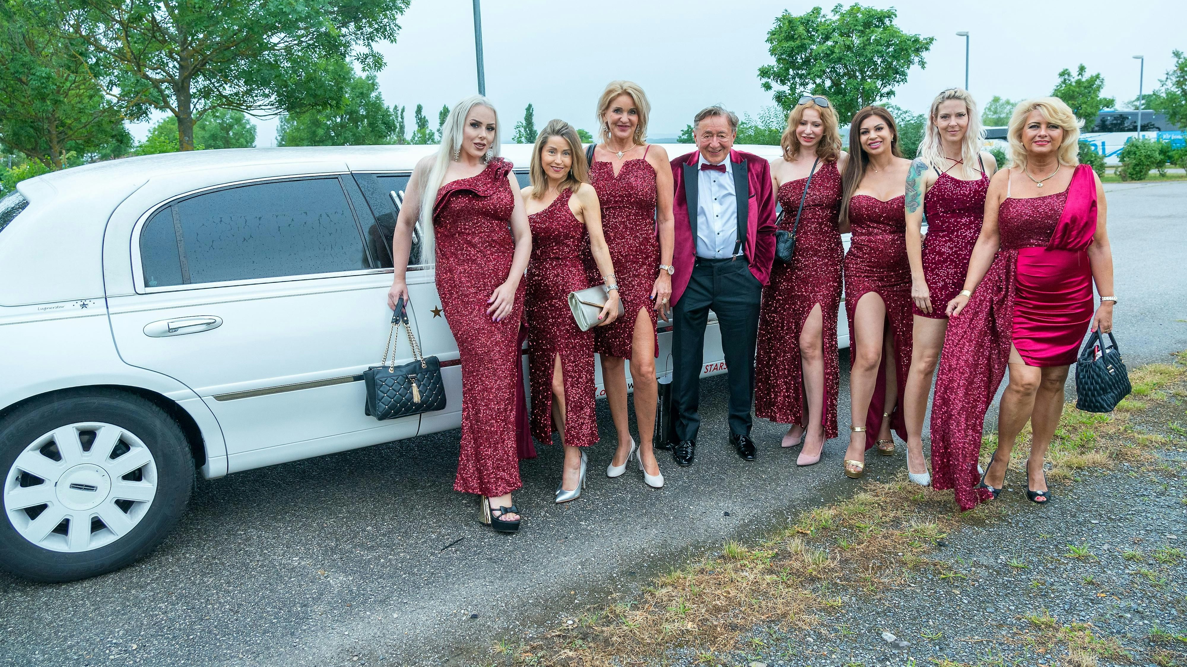 Heute.at - Mörtel-Witwe Simone: Mit Limousine nach Mörbisch