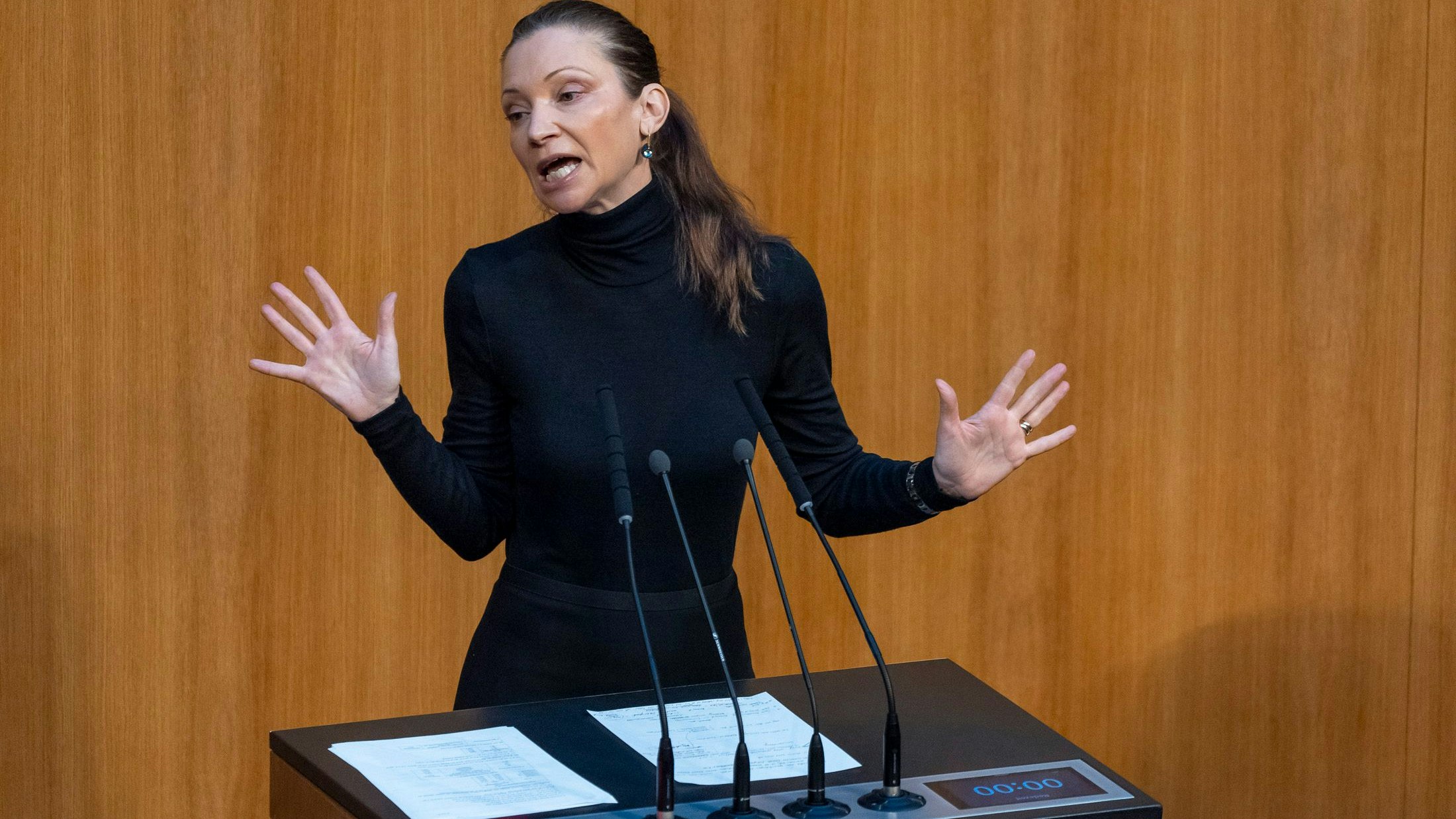 FPÖ-Außenpolitik-Sprecherin Susanne Fürst: "Der seit Jahren von den Einheitsparteien betriebene Verrat an der immerwährenden Neutralität ist ein Sicherheitsrisiko für unsere Heimat, unsere Bevölkerung und unsere Souveränität!"