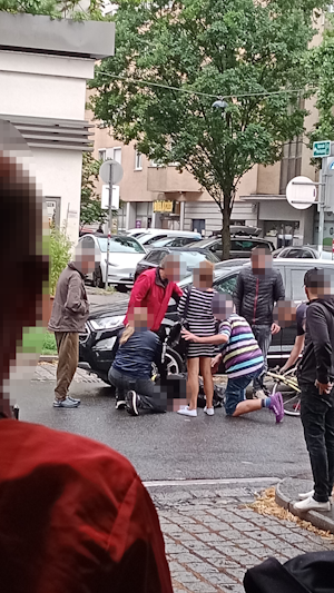 Am Dienstagnachmittag kam es in Wien-Brigittenau zu einem verheerenden Unfall. Eine 48-jährige Radfahrerin erlitt dabei schwere Verletzungen.