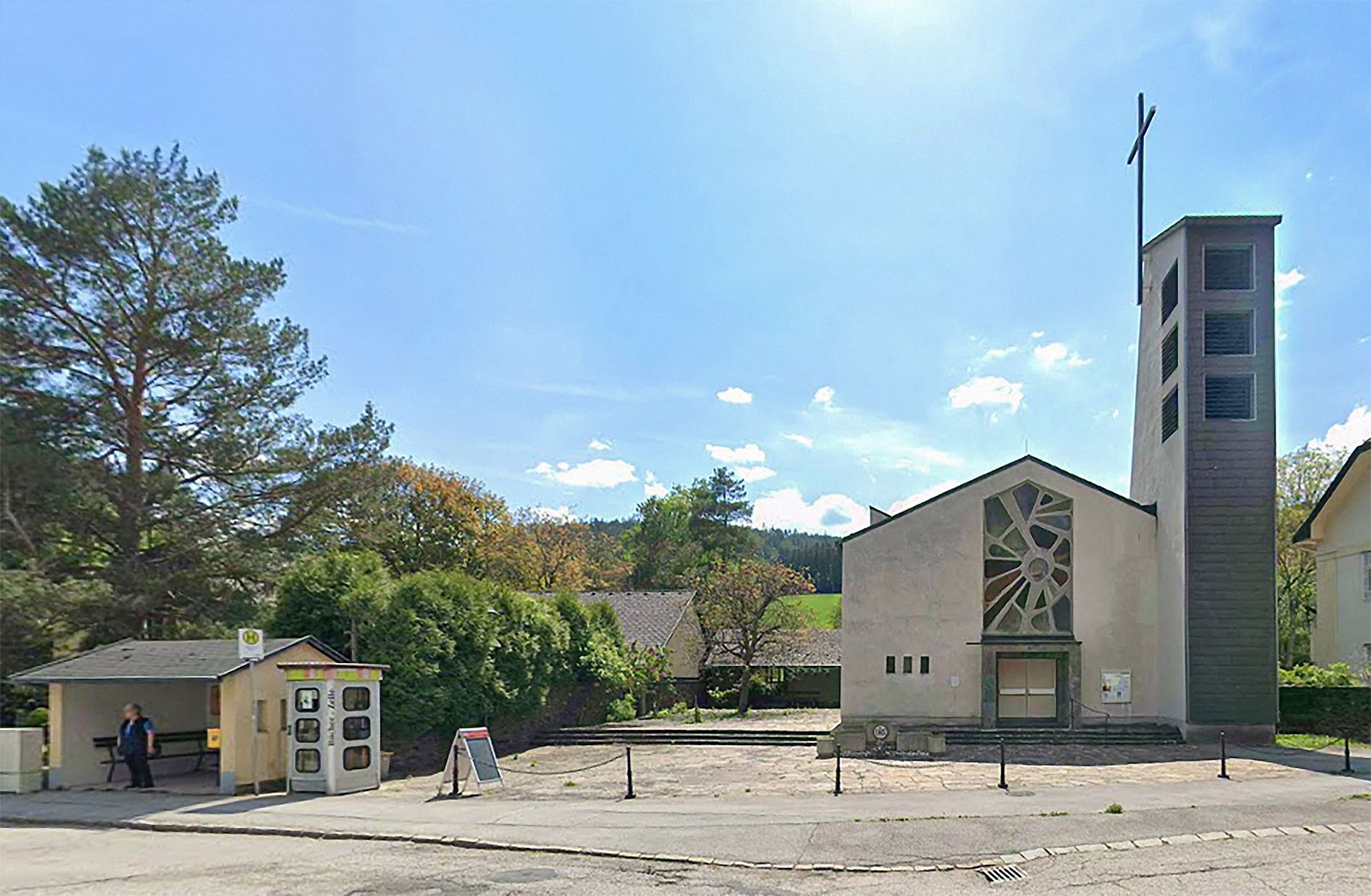 Diese Kirche in Hirschwang an der Rax steht zum Verkauf.