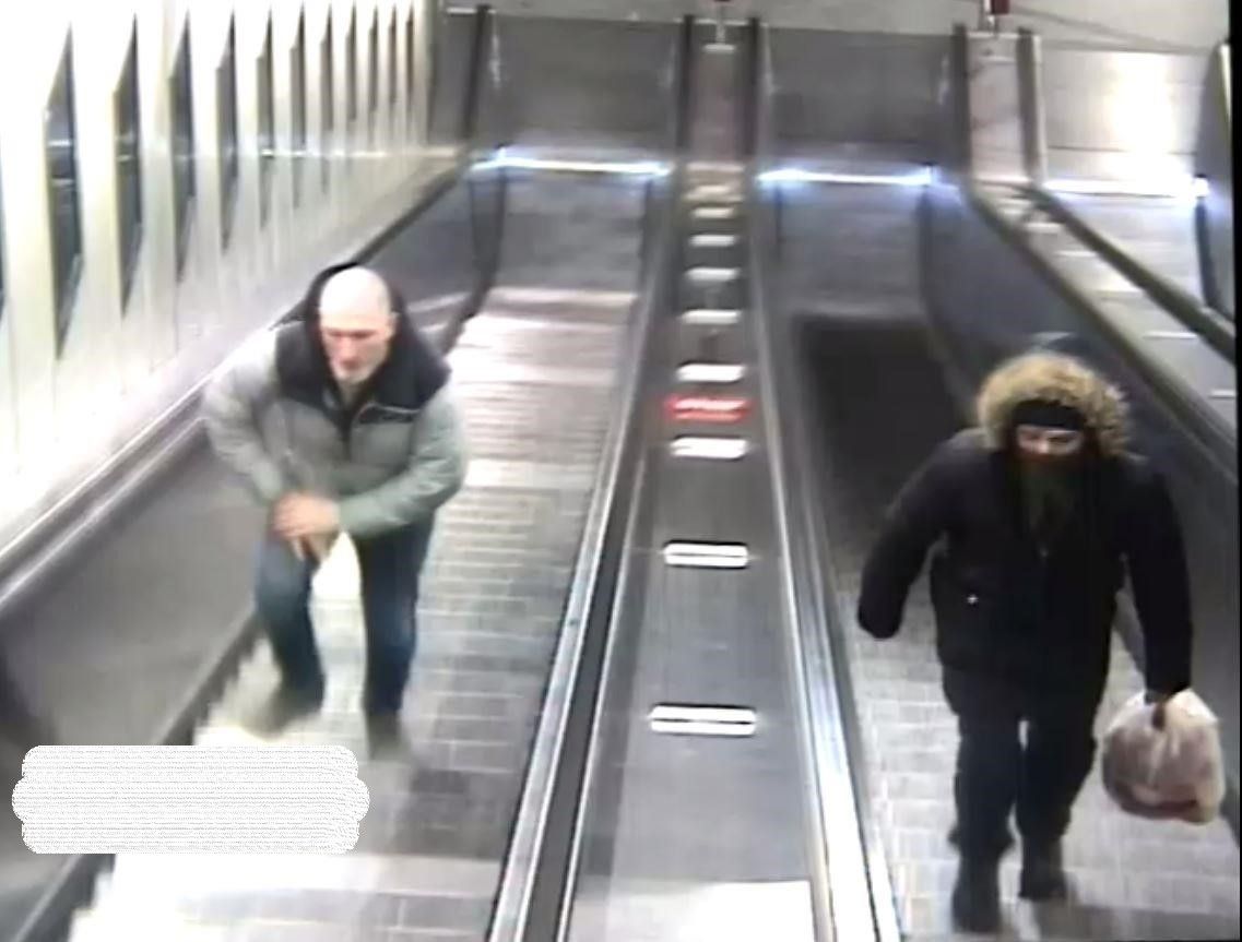 Diese beiden Männer werden polizeilich gesucht.