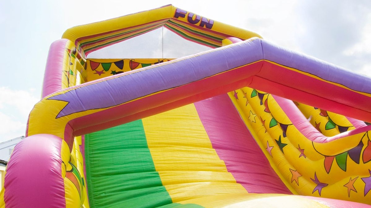 Heute.at - Hüpfburg-Unglück in der Steiermark fordert 4 Verletzte