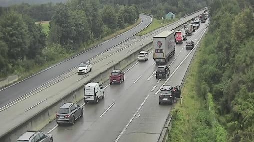 Heute.at - Unbeteiligter Ersthelfer stirbt bei A9-Crash-Chaos