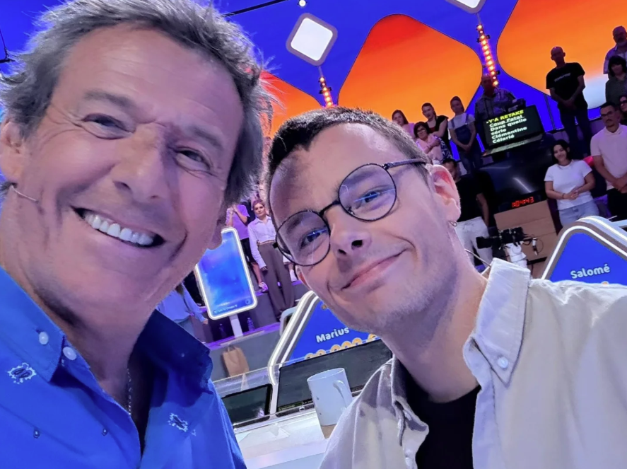 Der 23-jährige Geschichtsstudent Émilien (rechts) schreibt in einer französischen Quizshow Geschichte.