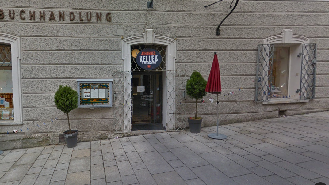 Hier gibt es weder WLAn noch Kartenzahlung.