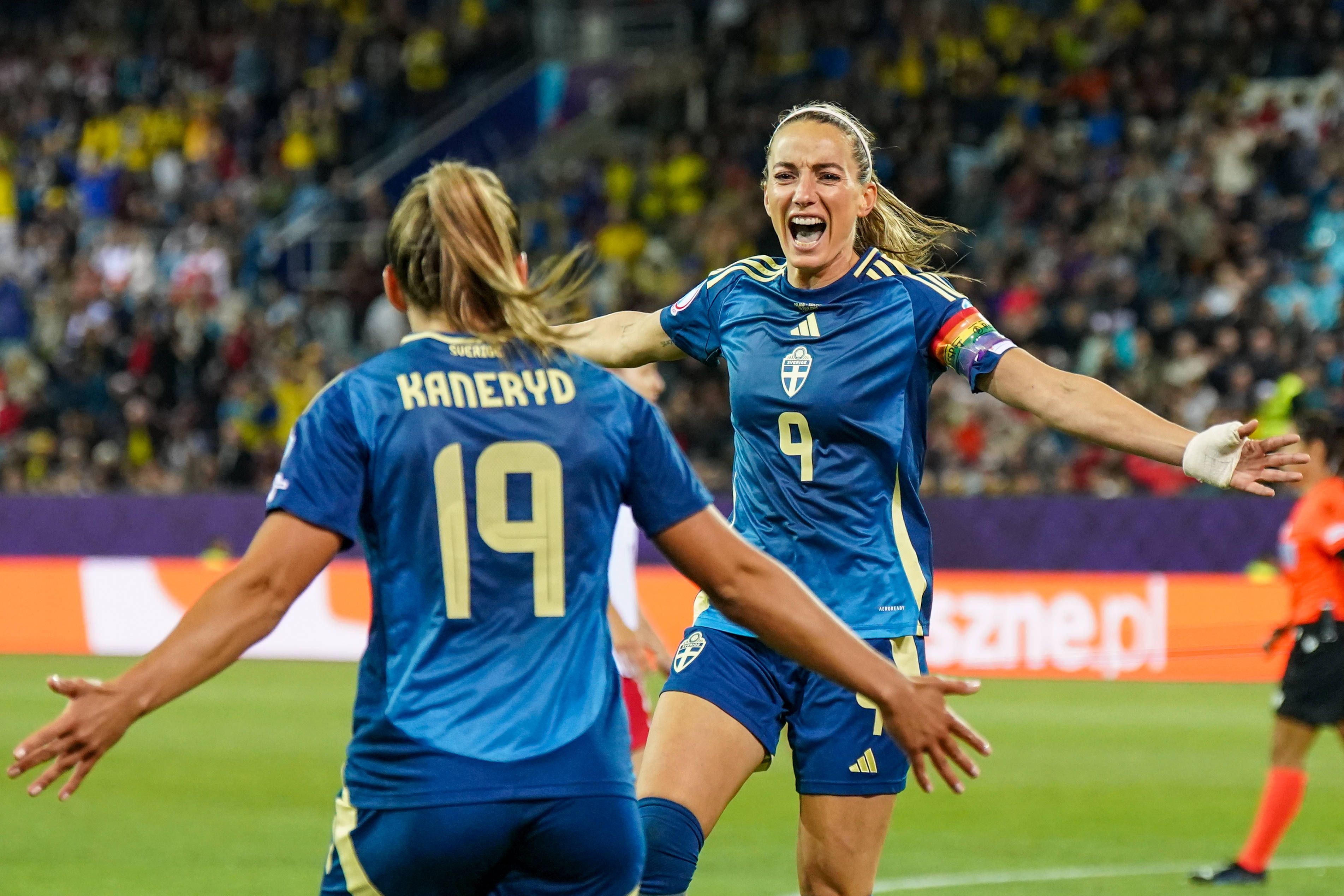Kosovare Asllani schießt Schweden ins Viertelfinale.