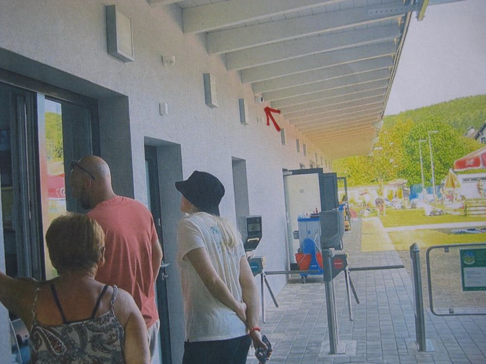 Ein aufmerksamer Badegast will die Gesichtskontrollen kürzlich entdeckt haben.