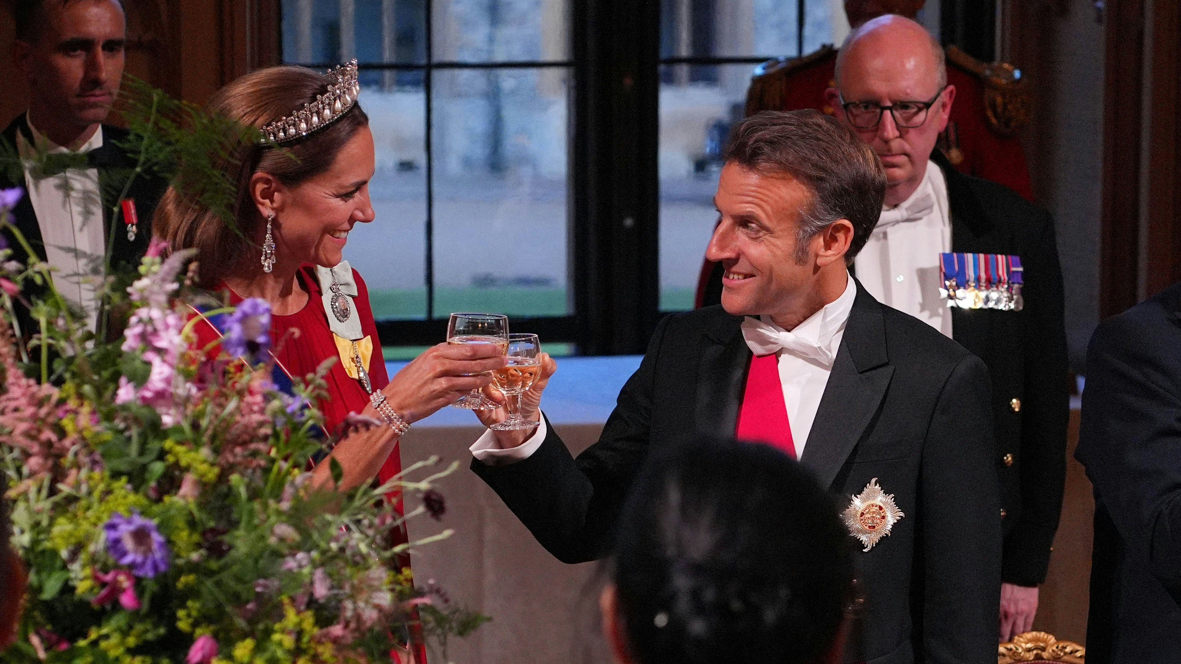 Heute.at - Märchenhaftes Bankett: Macron saß neben Kate