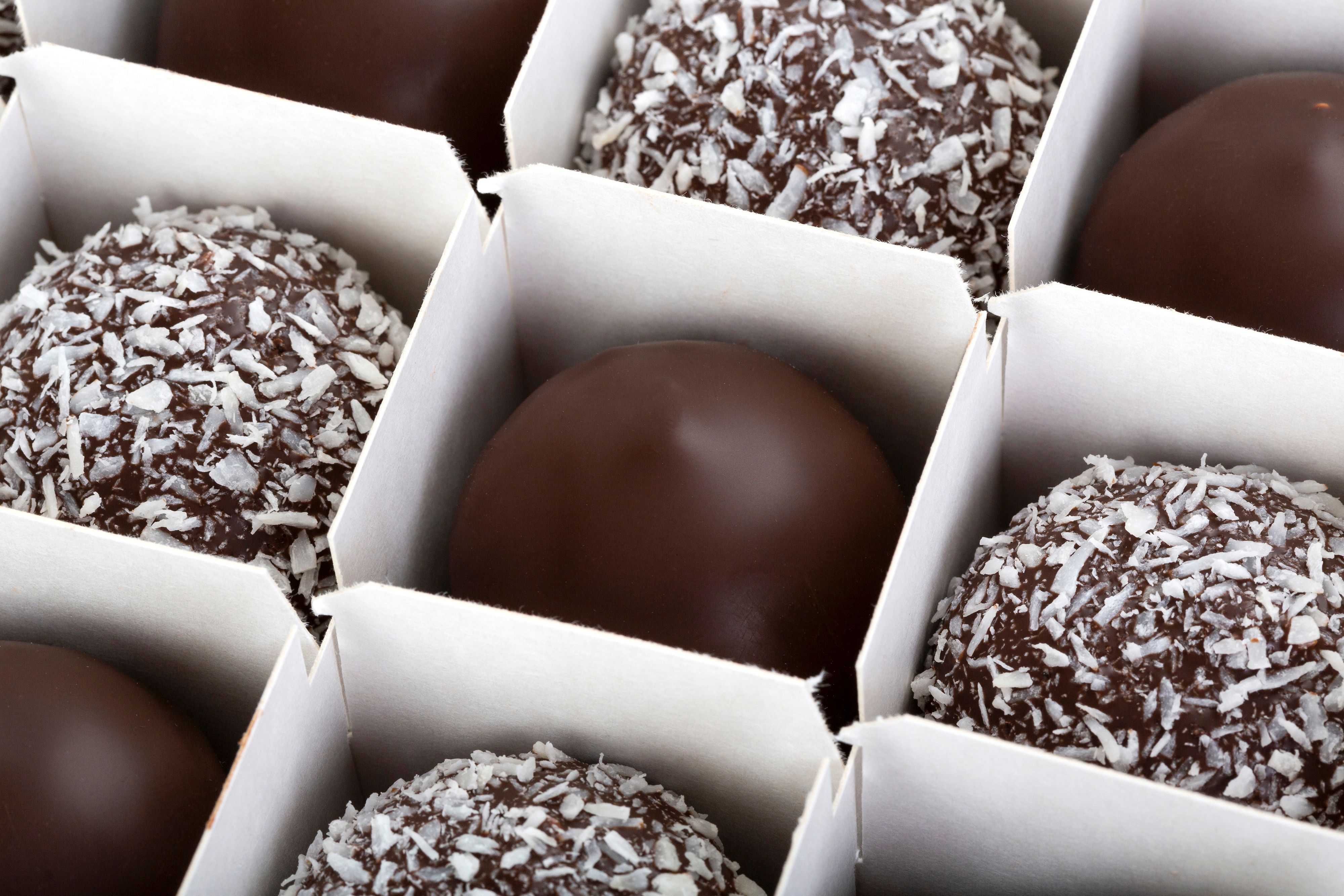 Seit bald 100 Jahren sind die Schwedenbomben mit und ohne Kokosflocken Teil des österreichischen Naschkulturguts.