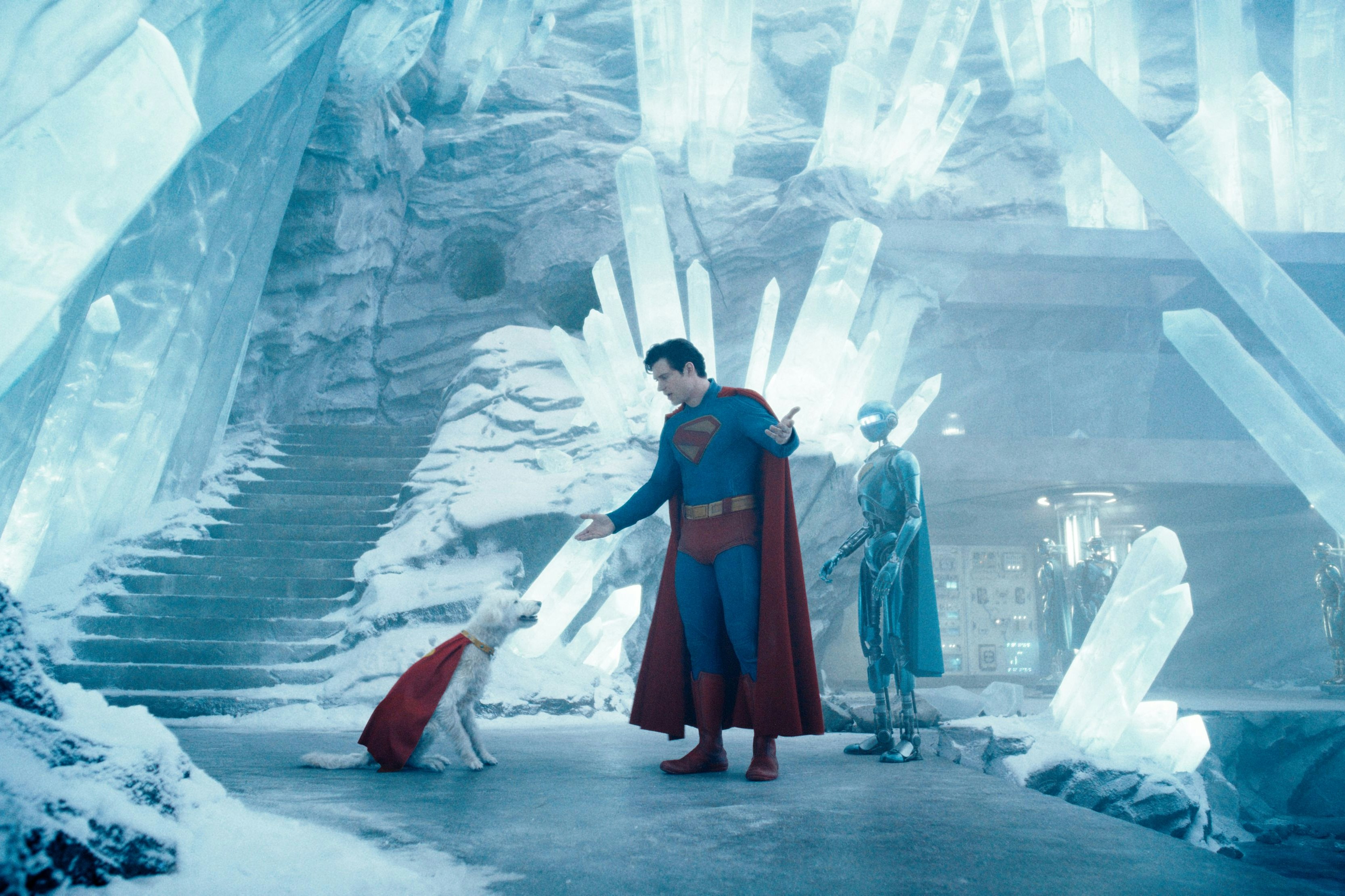 Superman mit seinem Superhund Krypto in der antarktischen Festung der Einsamkeit