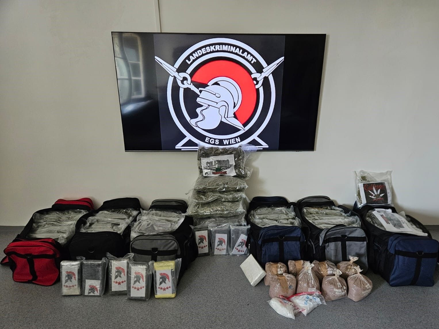 Mehrere Kilogramm Kokain, Marihuana und Heroin wurden sichergestellt.