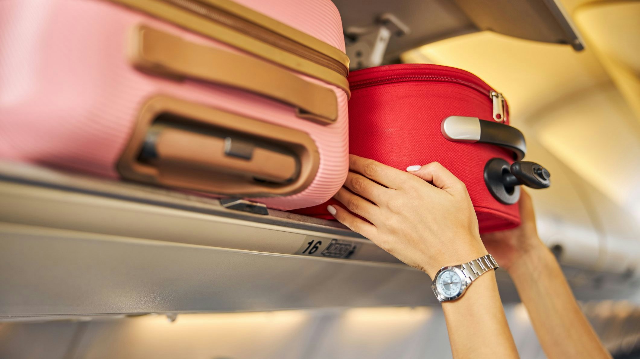 Heute.at - Easyjet zahlt pro entdecktem Übergepäck einen Bonus