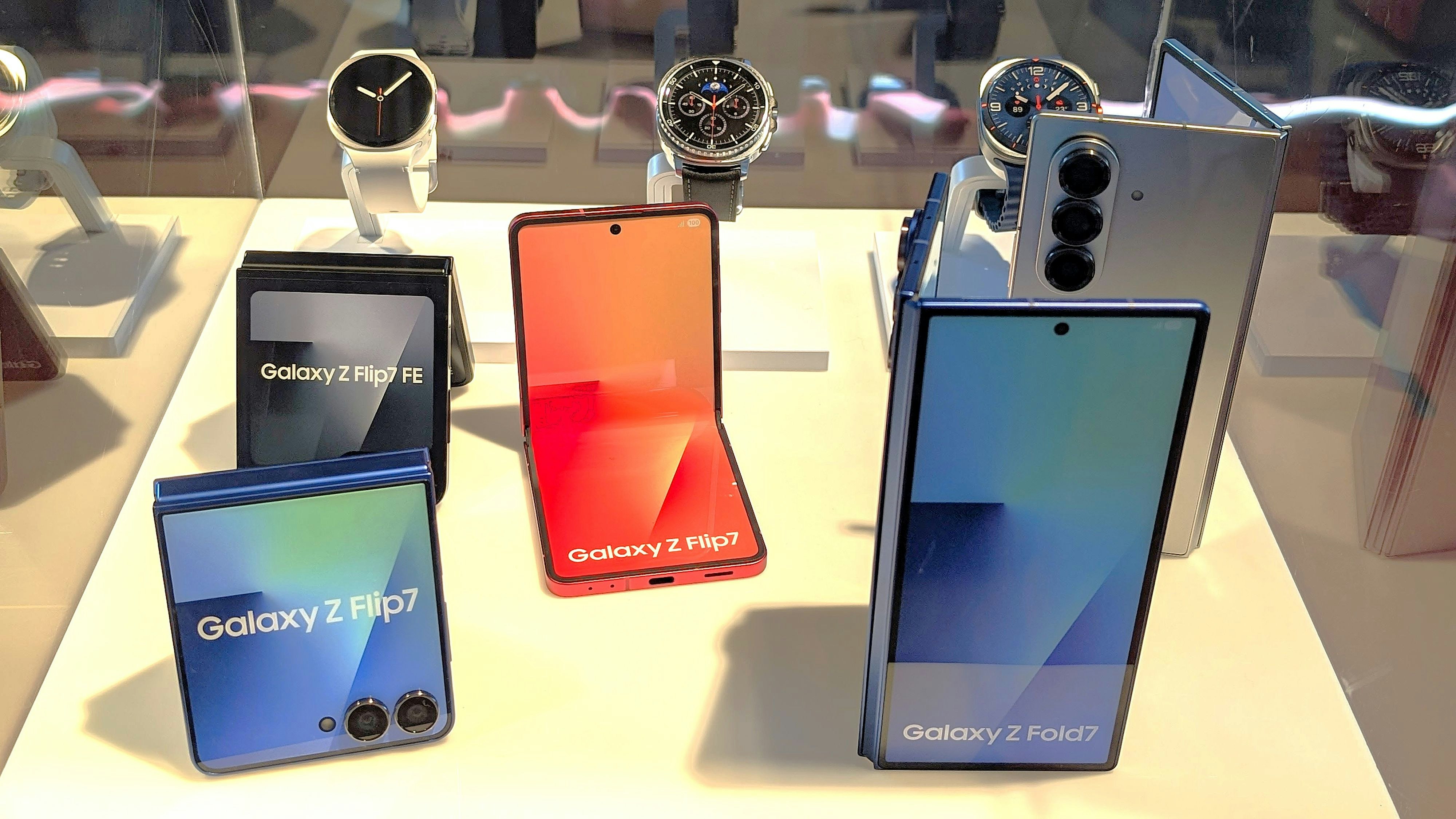 Heute.at - Samsung mit dünnem Fold, günstigem Flip und neuer Watch
