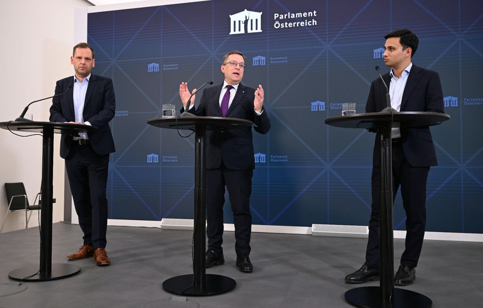 Der Innenausschuss wird auch in der Sommerpause tagen.