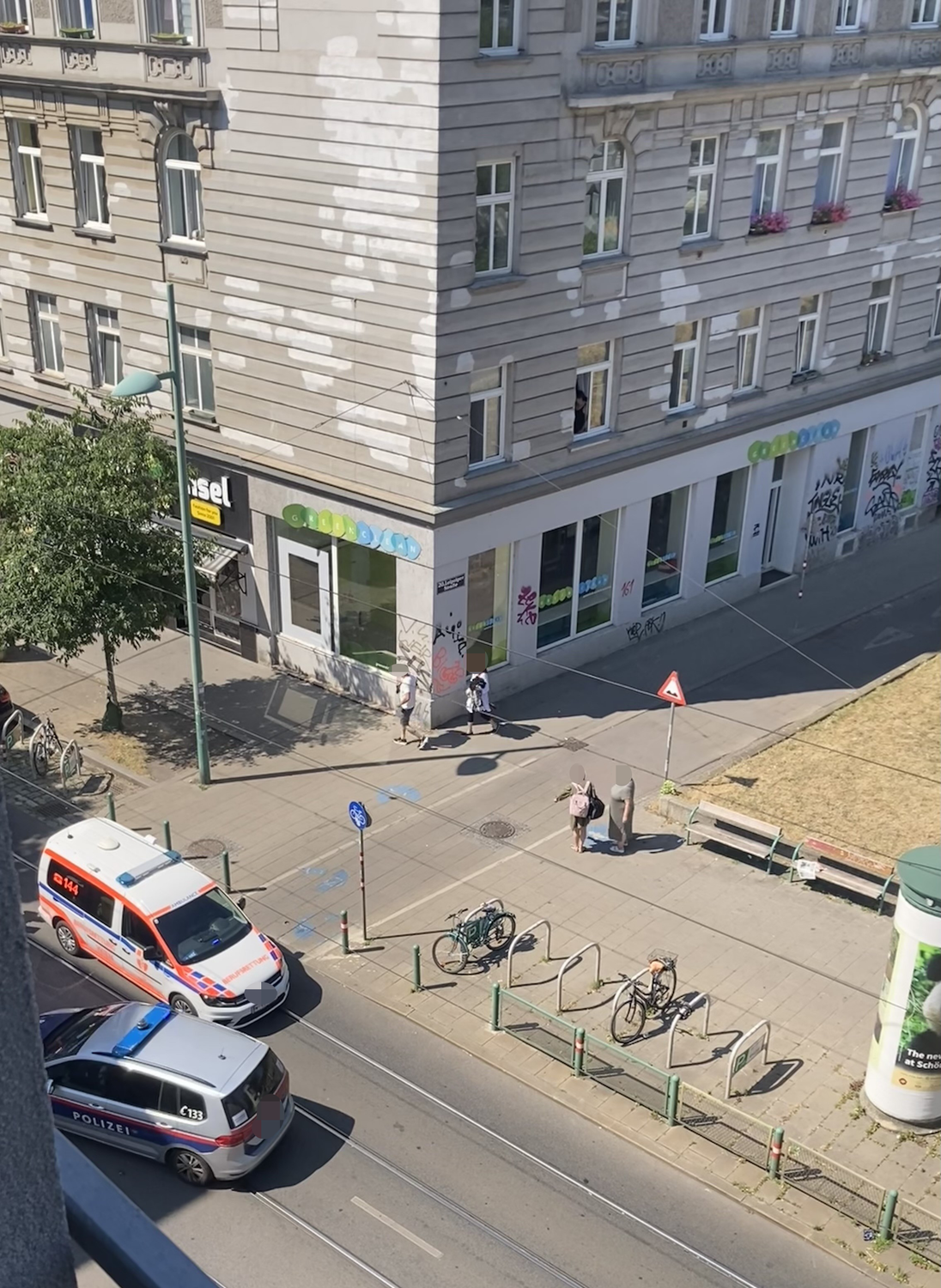 Verkehrsunfall in Wiener Brigittenau: Radfahrerin (74) schwer verletzt