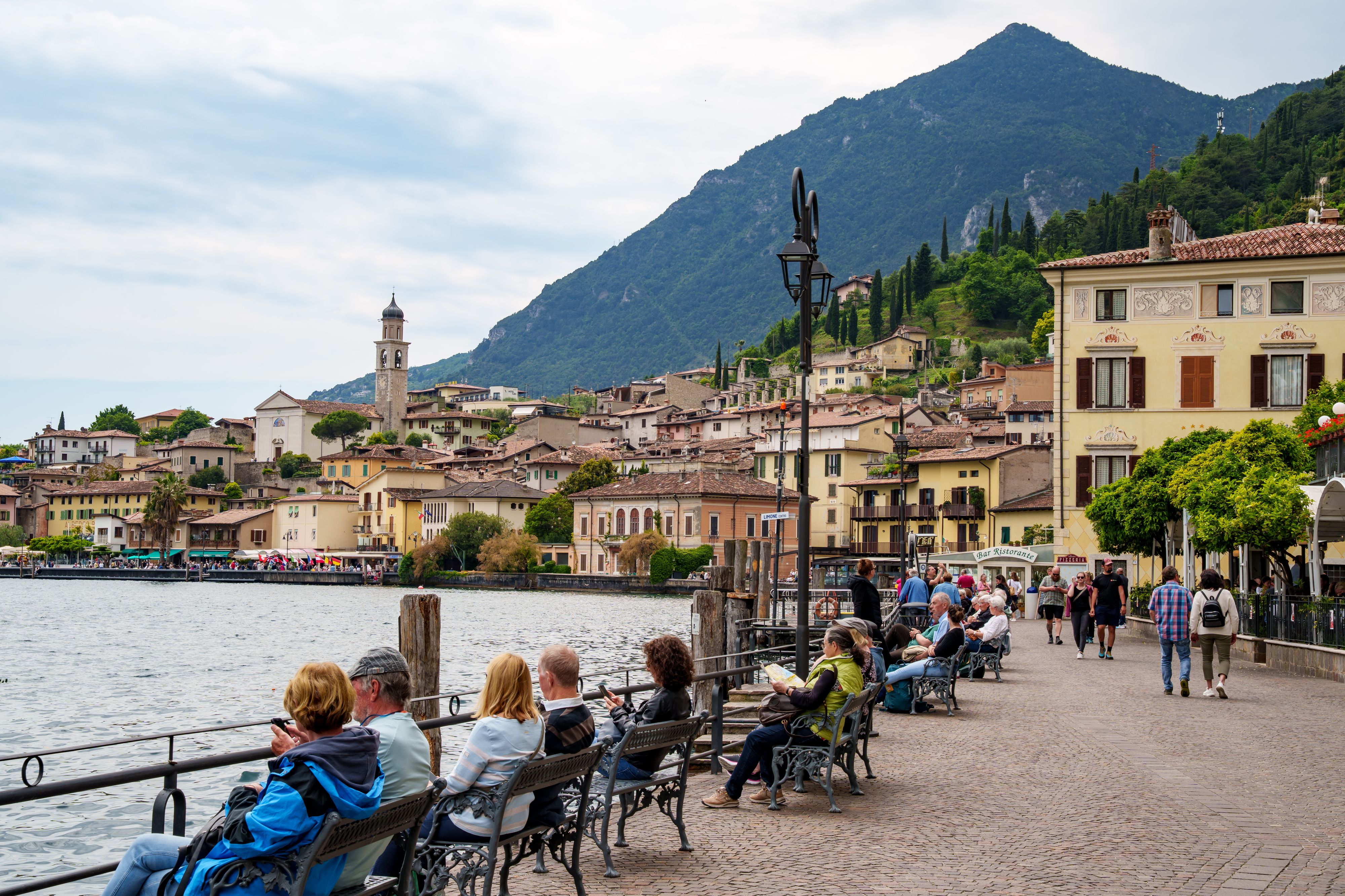In Limone sul Garda&nbsp;ist in den Sommermonaten der Konsum von Alkohol in der Öffentlichkeit verboten.