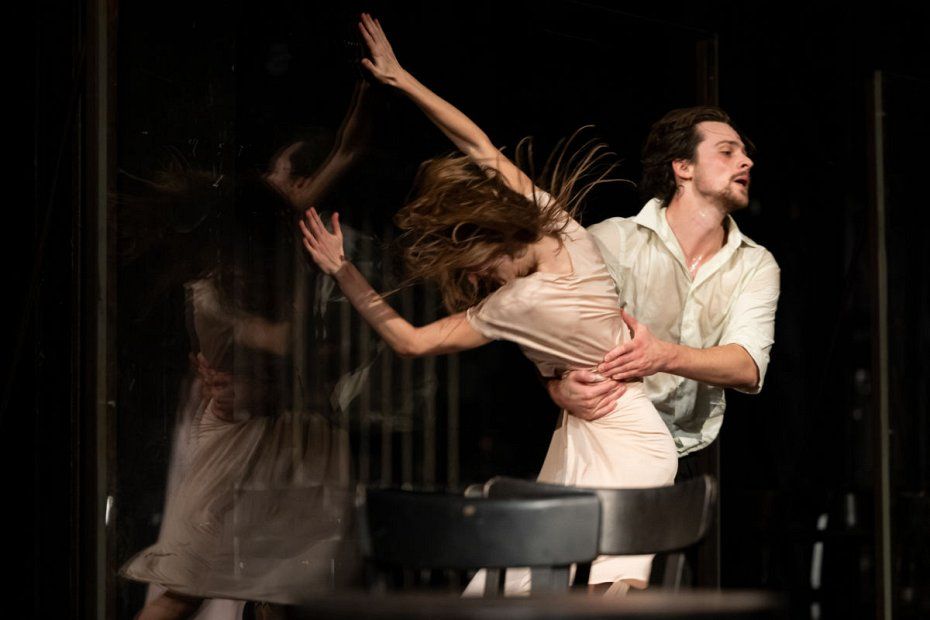 Die erste Performance beim Festival wird 