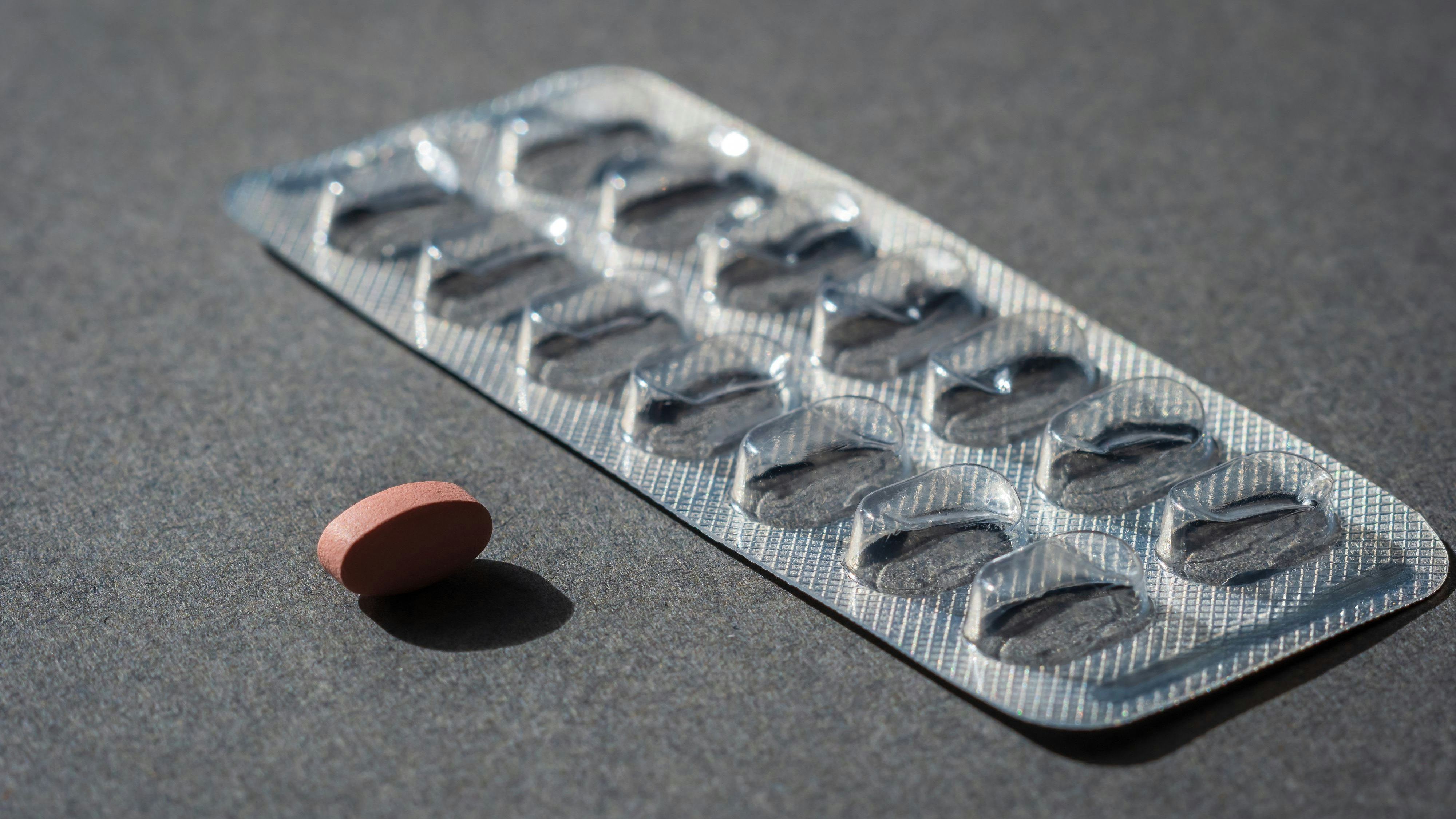 Zukünftig könnten einige Medikamente ganz vom Markt verschwinden. Experten fordern eine europäische Strategie.