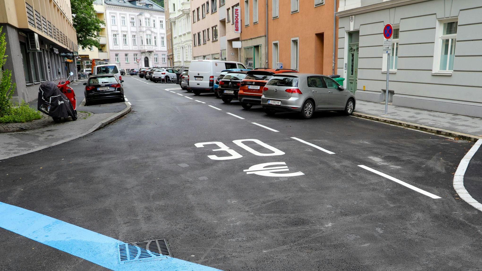 Heute.at - 30 € – Straßen-Markierung sorgt für große Verwirrung