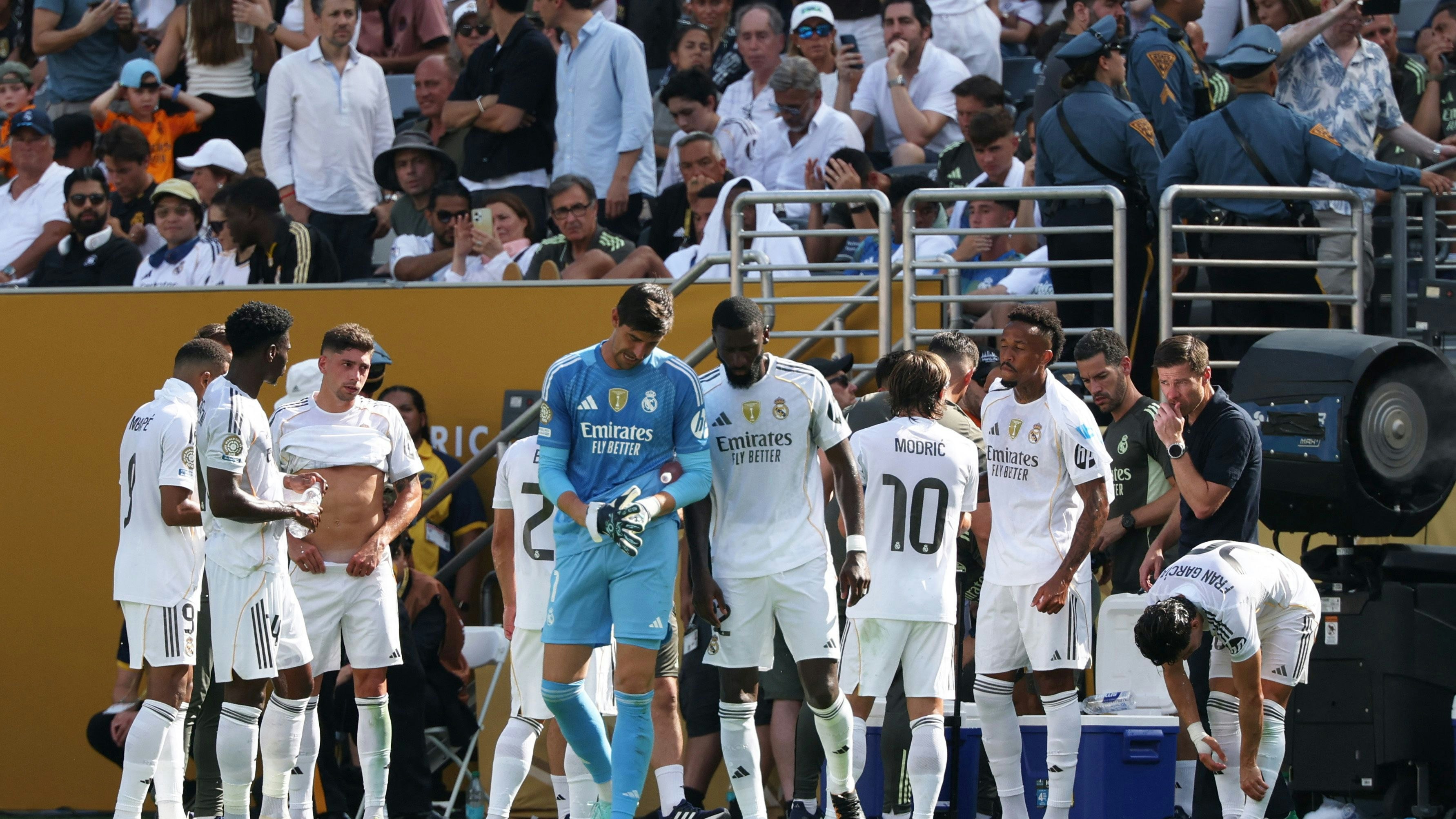 Real Madrid liegt nach der 0:4-Abfuhr gegen Paris St.-Germain am Boden. 