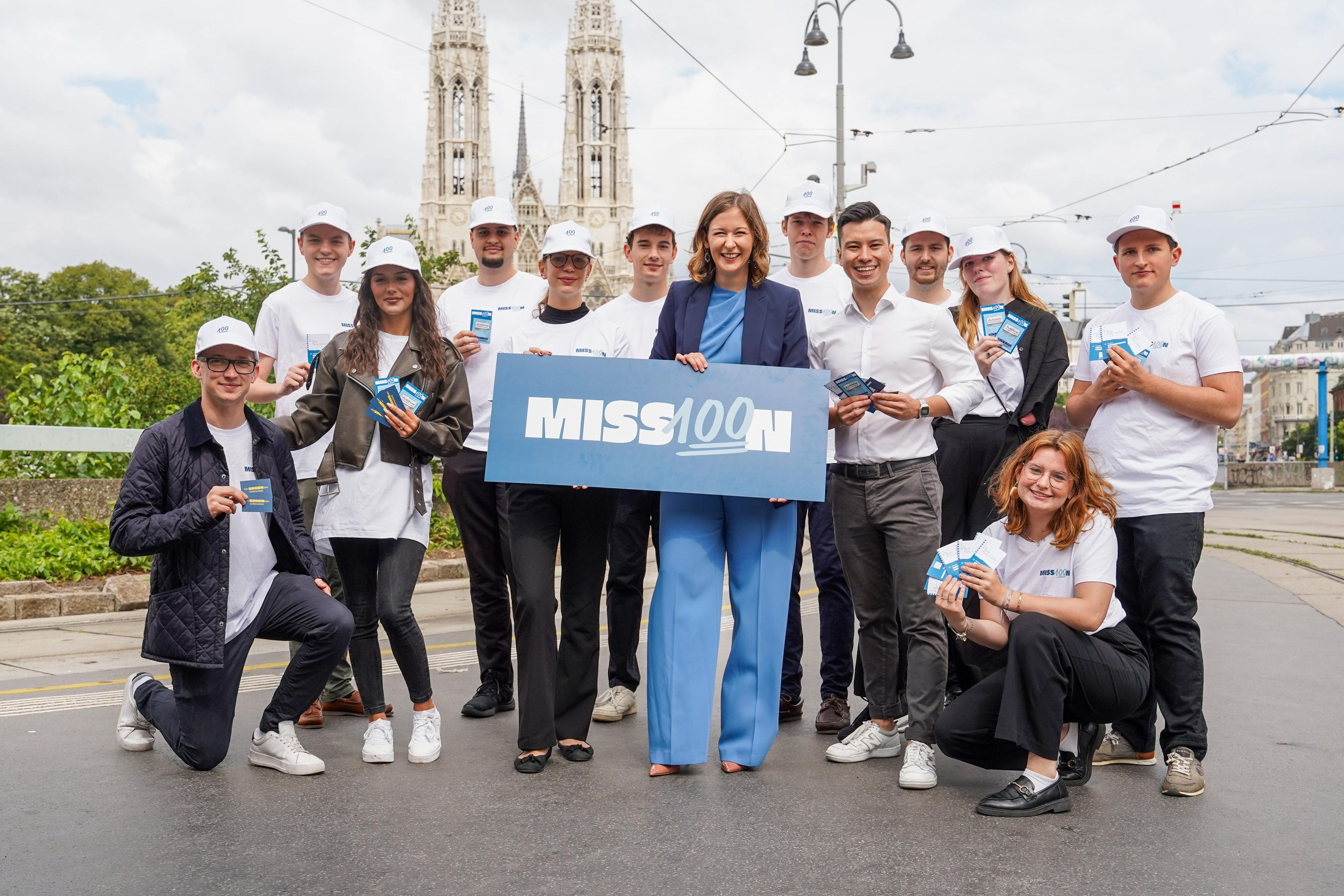 Die Junge Volkspartei startete am Donnerstag mit einer Mitmach-Offensive in den Sommer.