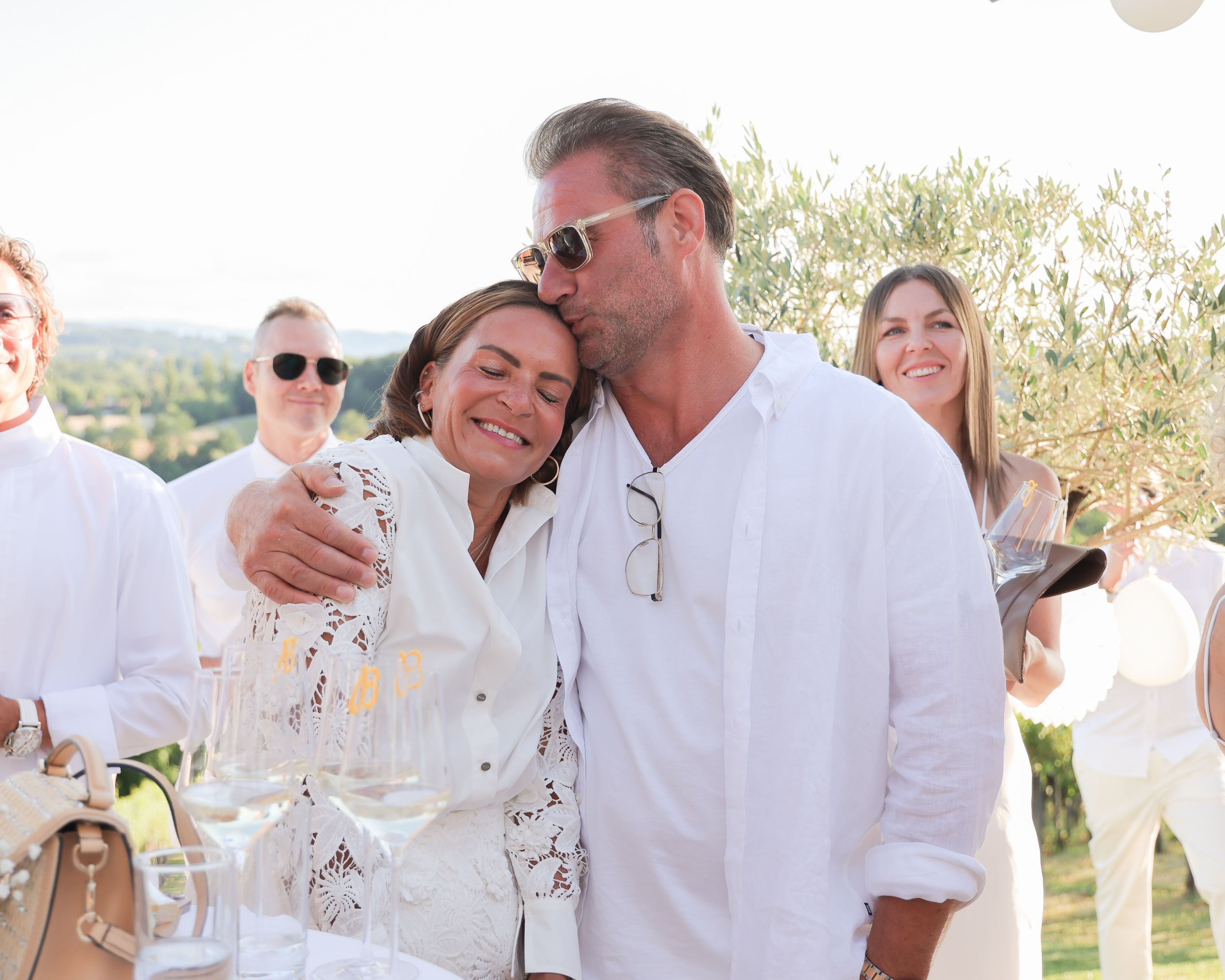 Sänger Sasha mit seiner Frau Julia Röntgen