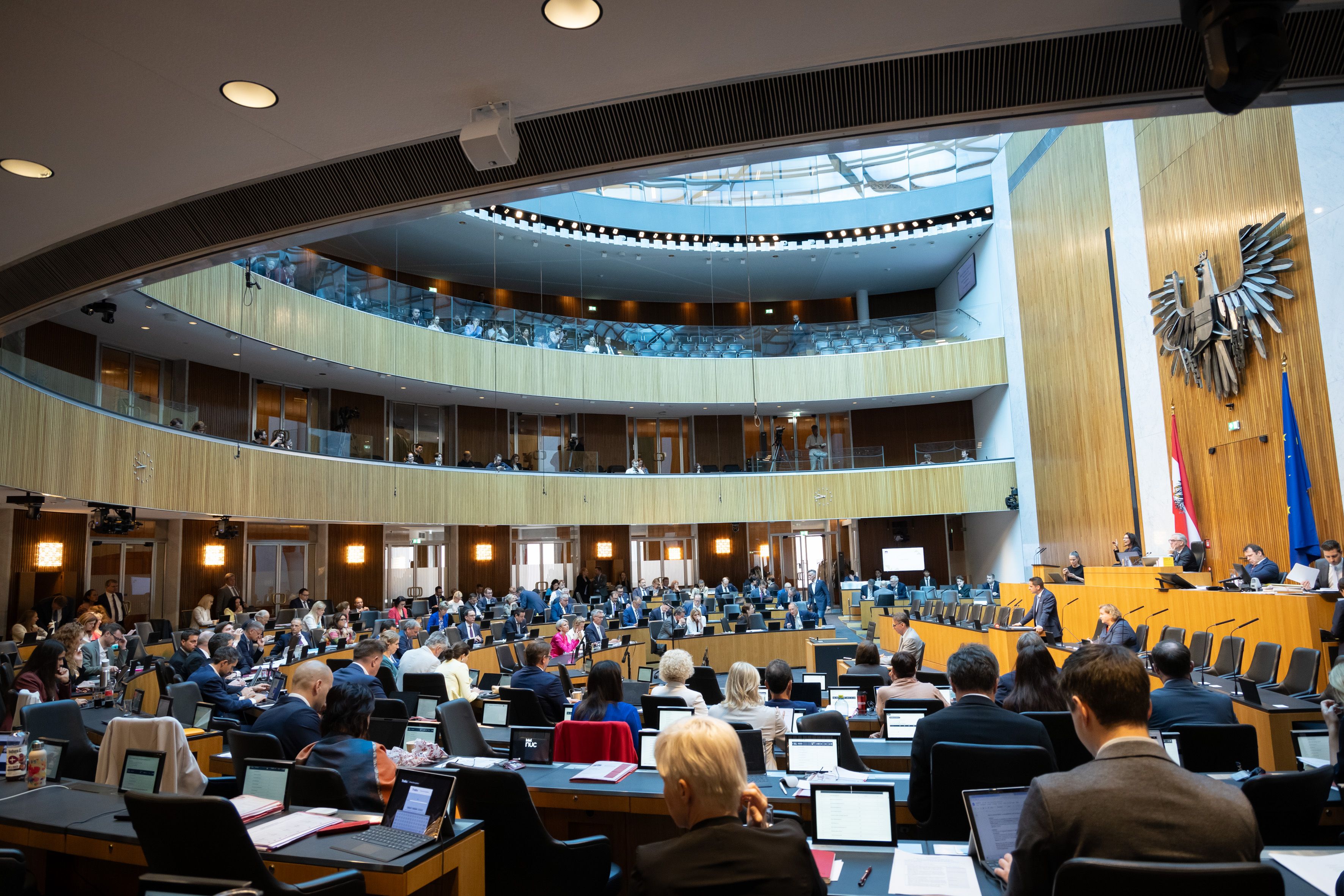 Über 14 Stunden lang wurde am Mittwoch debattiert. 