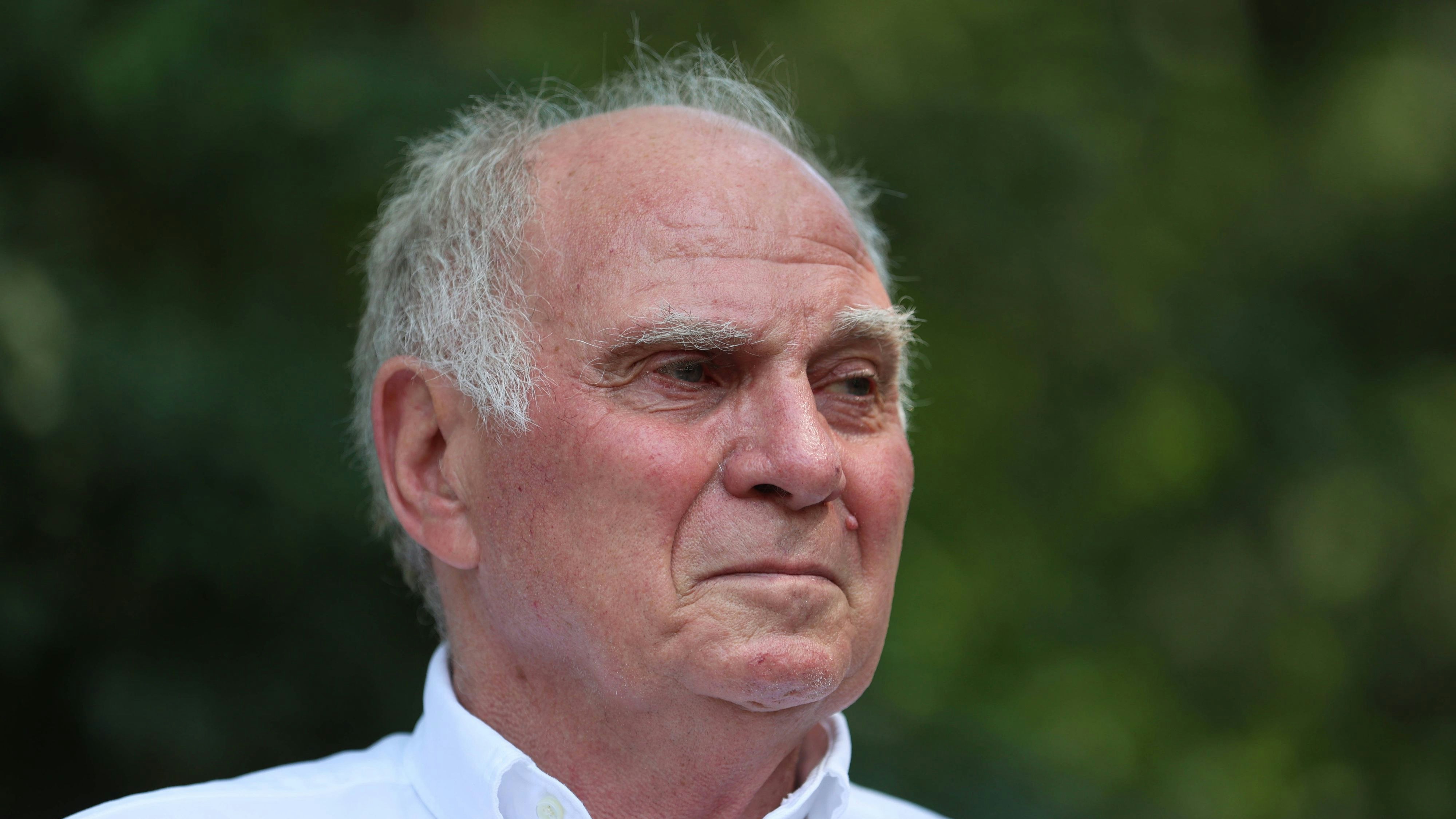 Eröffnung Alter Botanischer Garten, hier im Bild Uli Hoeneß, Hoeness, Ehrenpräsident FC Bayern München Kopf, Portrait *** Opening of the Old Botanical Garden, here in the picture Uli Hoeneß, Hoeness, Honorary President FC Bayern Munich Head, Portrait