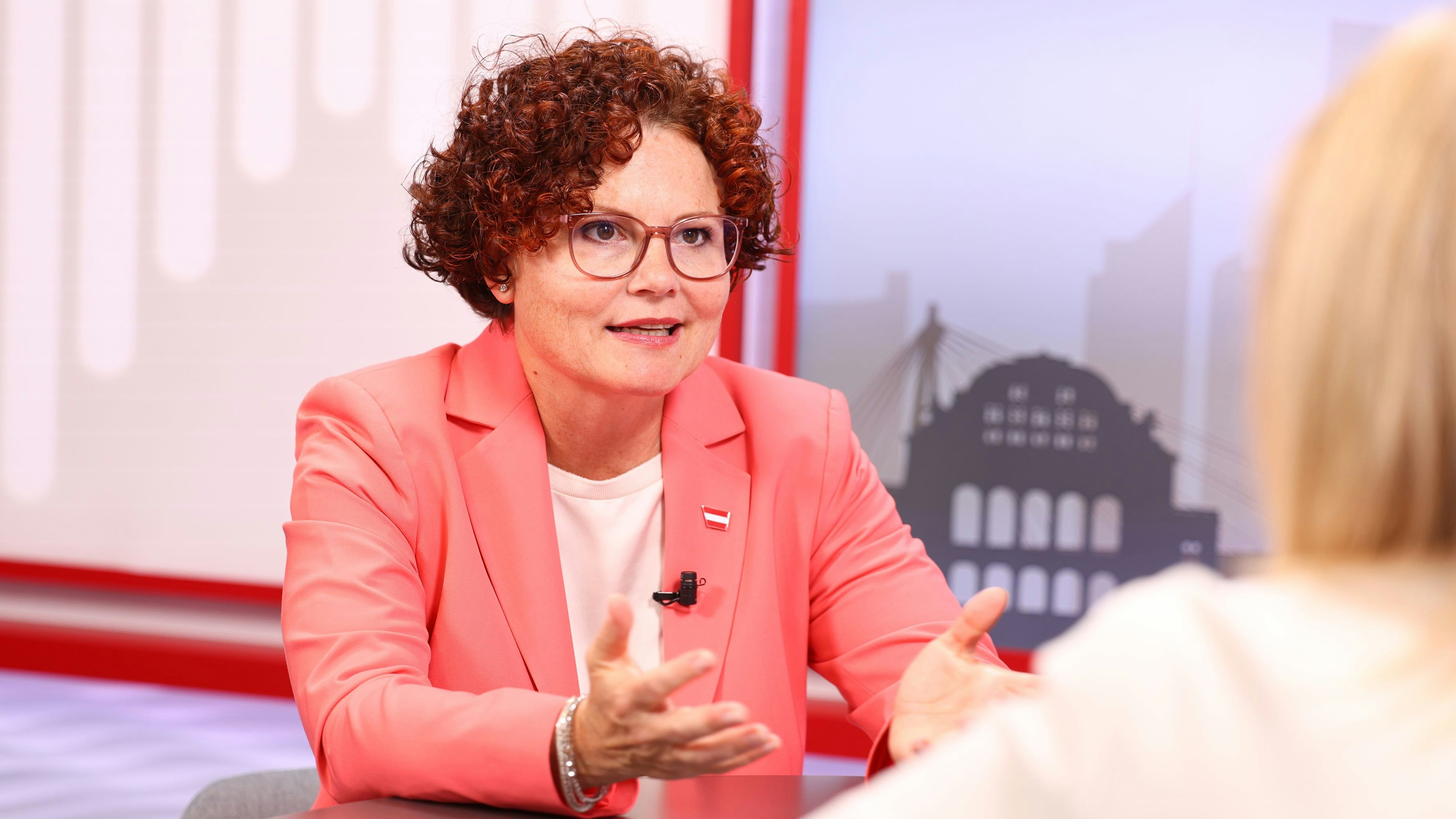 Heute.at - Staatssekretärin erklärt: So sollen Strompreise sinken
