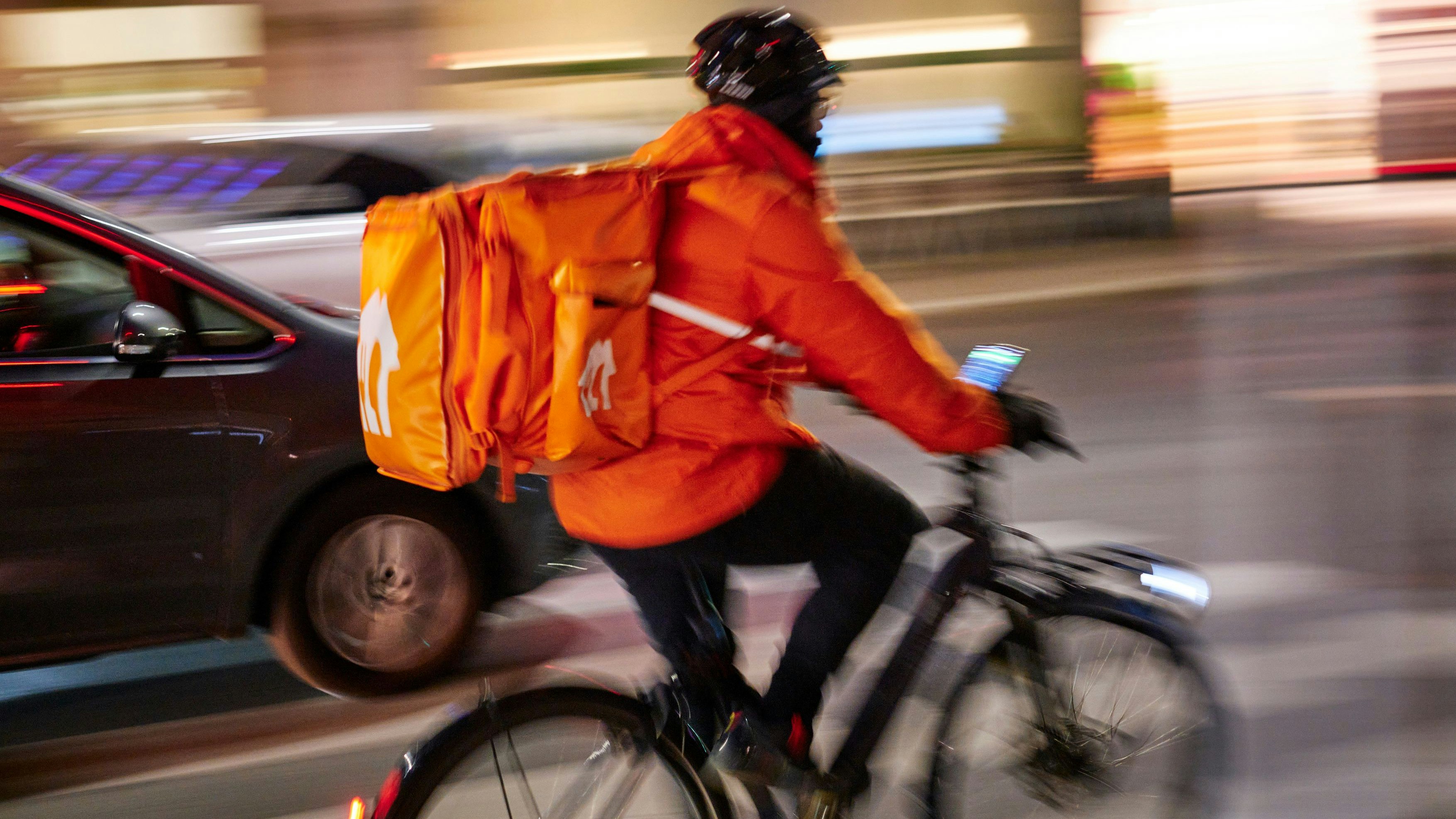 Heute.at - Betrug bei Lieferdiensten: Zusteller bezogen AMS-Geld