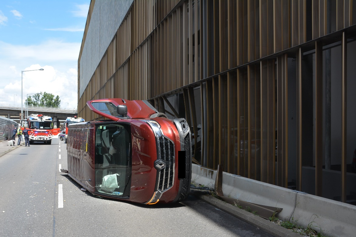 Schwerer Verkehrsunfall auf der Spittelauer Lände. 