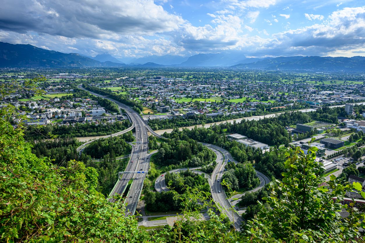 Wüste Szenen auf der Rheintalautobahn (A14).