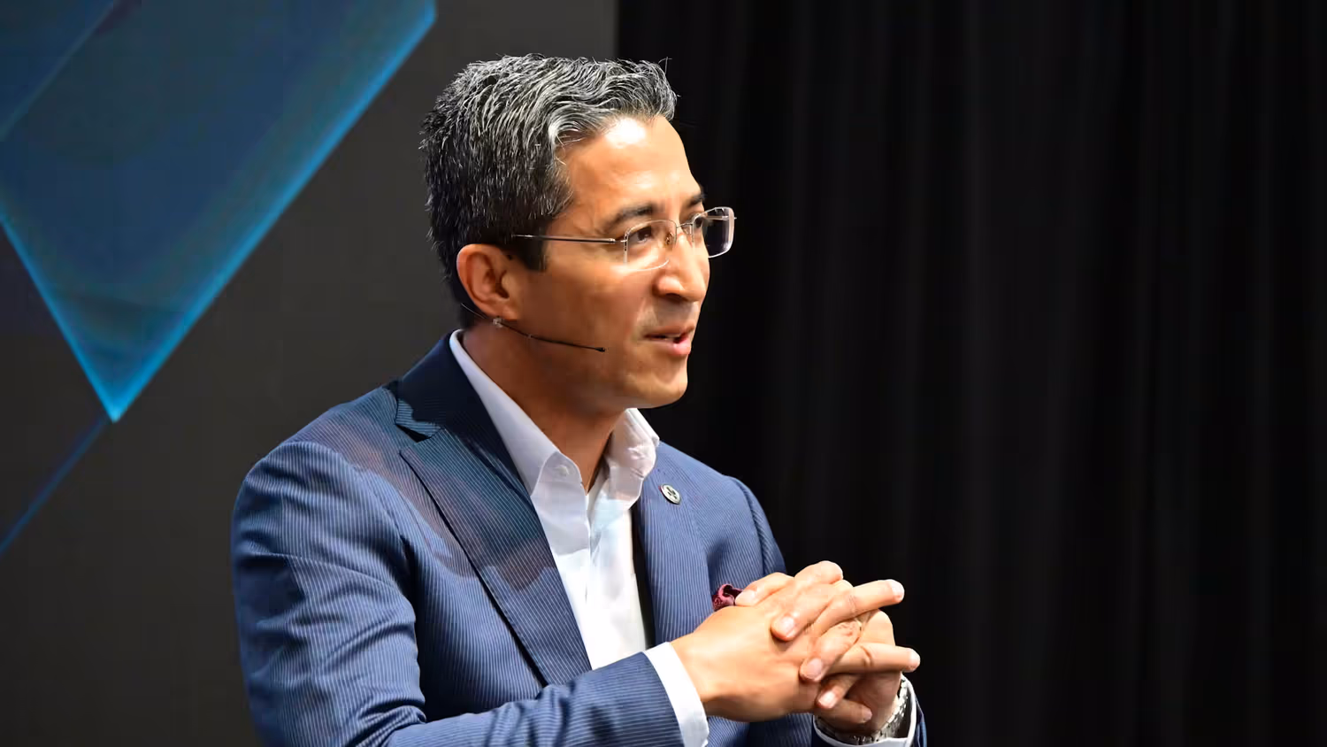 Dr. Hon Pak, Head of Digital Health, am Samsung Unpacked in New York: "Wir wollen wir eine Brücke zwischen Wellness und Gesundheitsversorgung schlagen und Milliarden Menschen weltweit personalisierte, proaktive und leicht zugängliche Lösungen bieten."