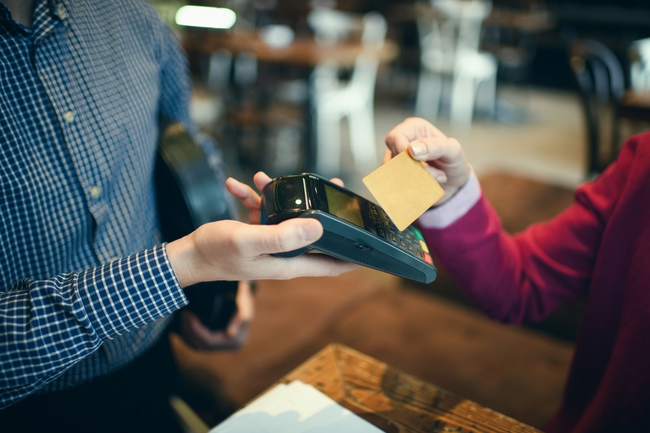 Der Verkäufer kündigte nach drei Jahren und sollte um seine gesamten Ansprüche umfallen. (Symbolbild)