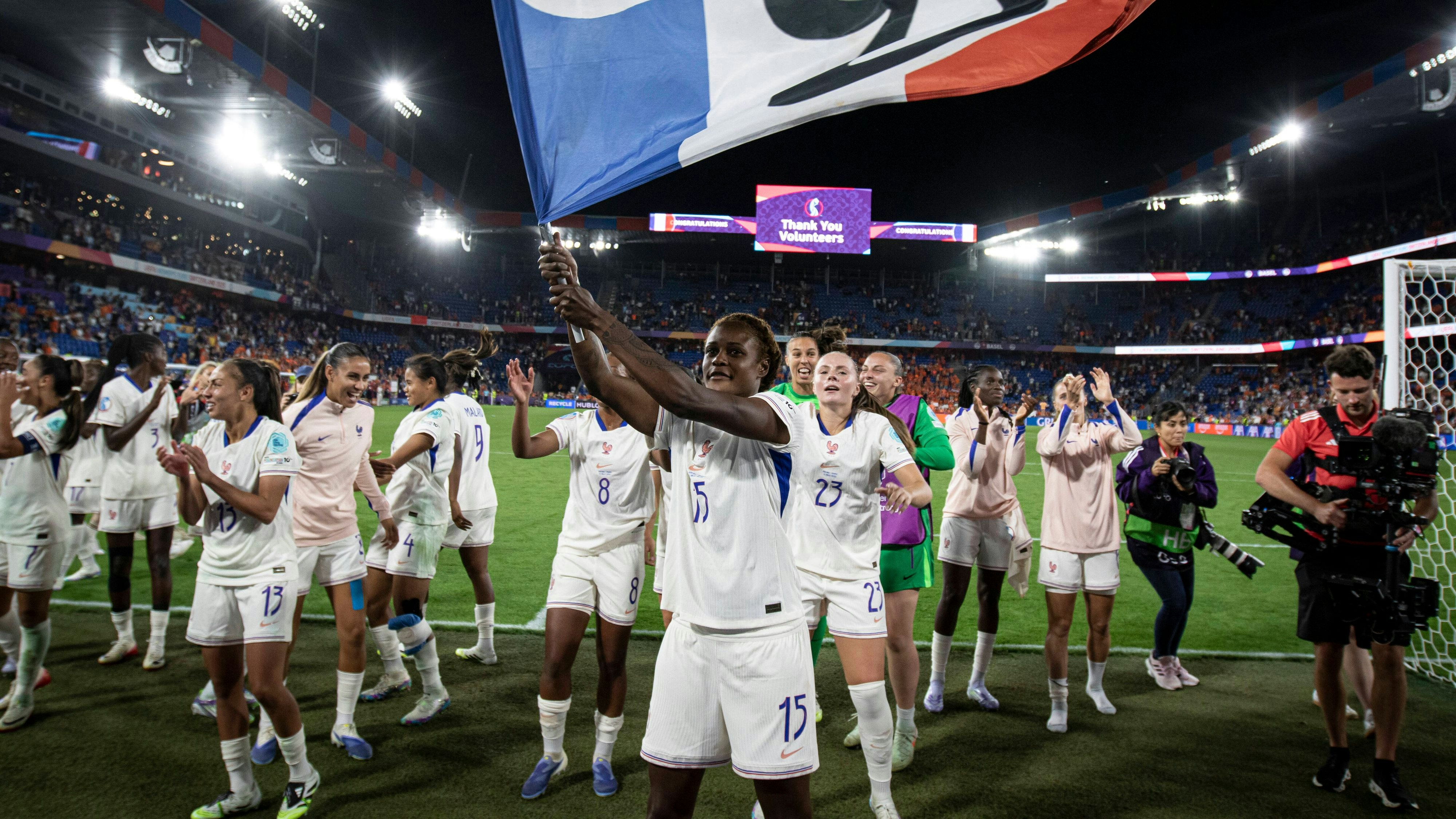 Heute.at - England und Frankreich stehen im Viertelfinale der EM
