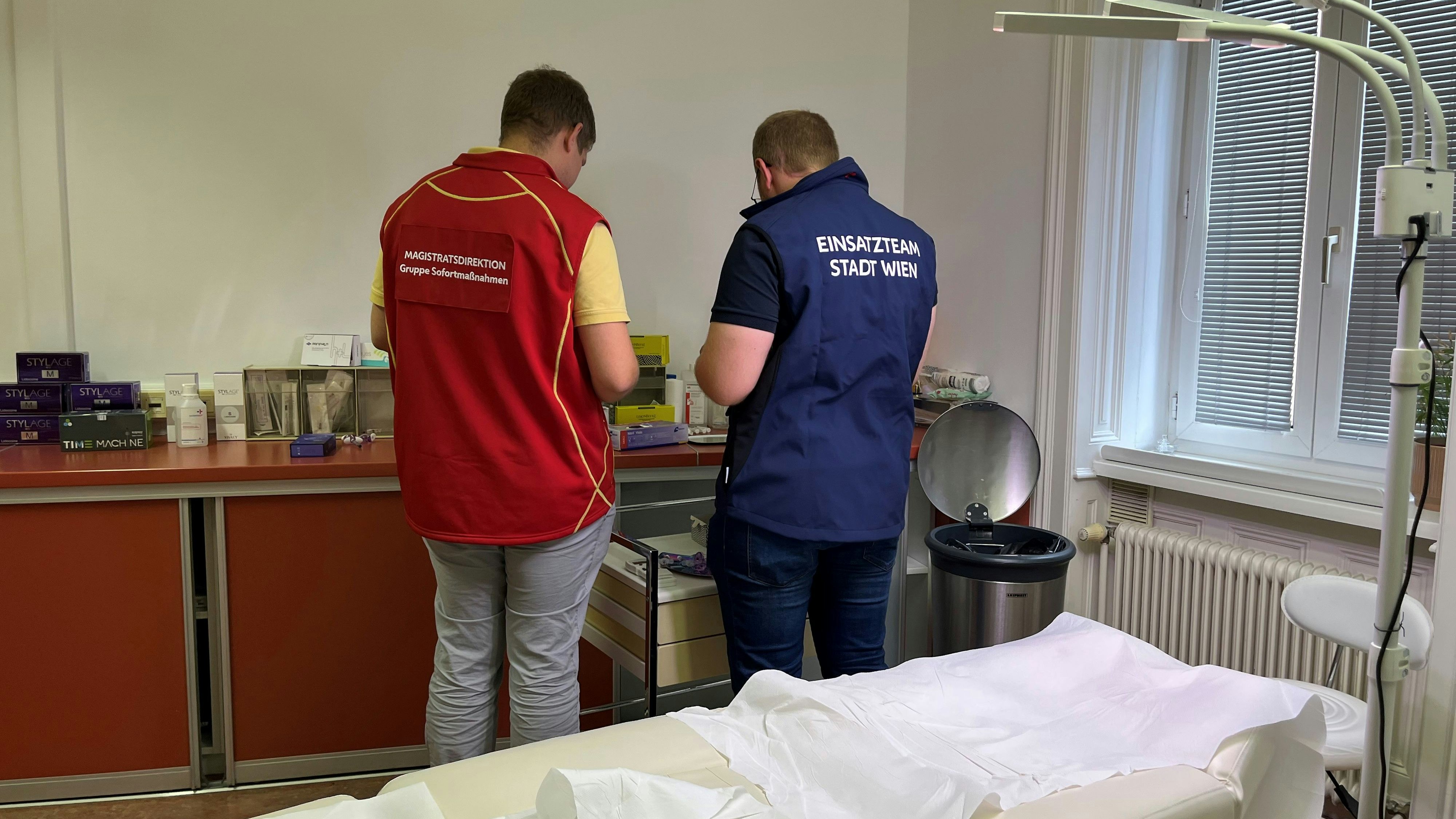 Heute.at - Illegale Beautyklinik – Polizei kontaktiert 400 Kunden