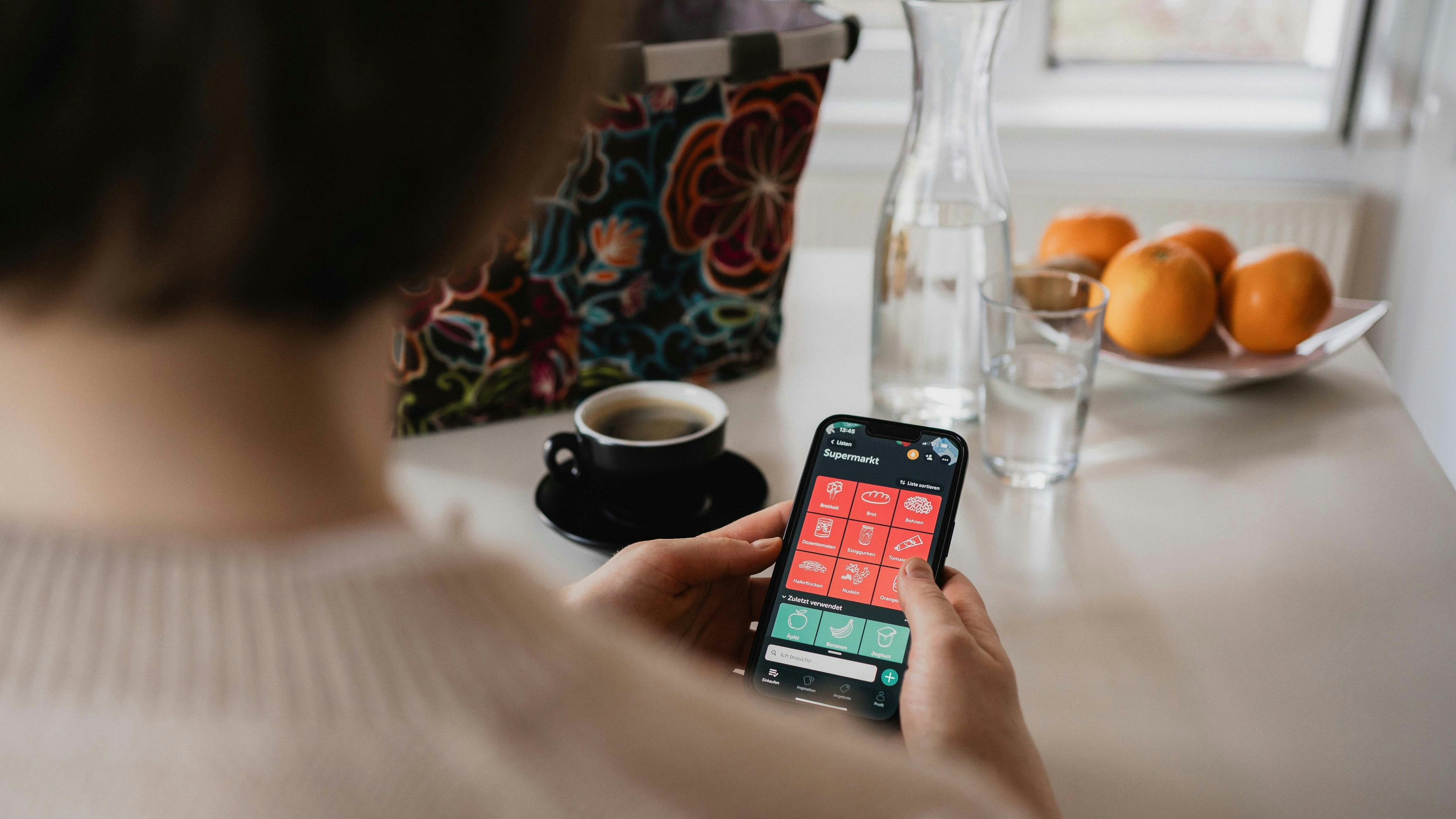 Immer mehr Menschen in Österreich planen ihren Einkauf digital.