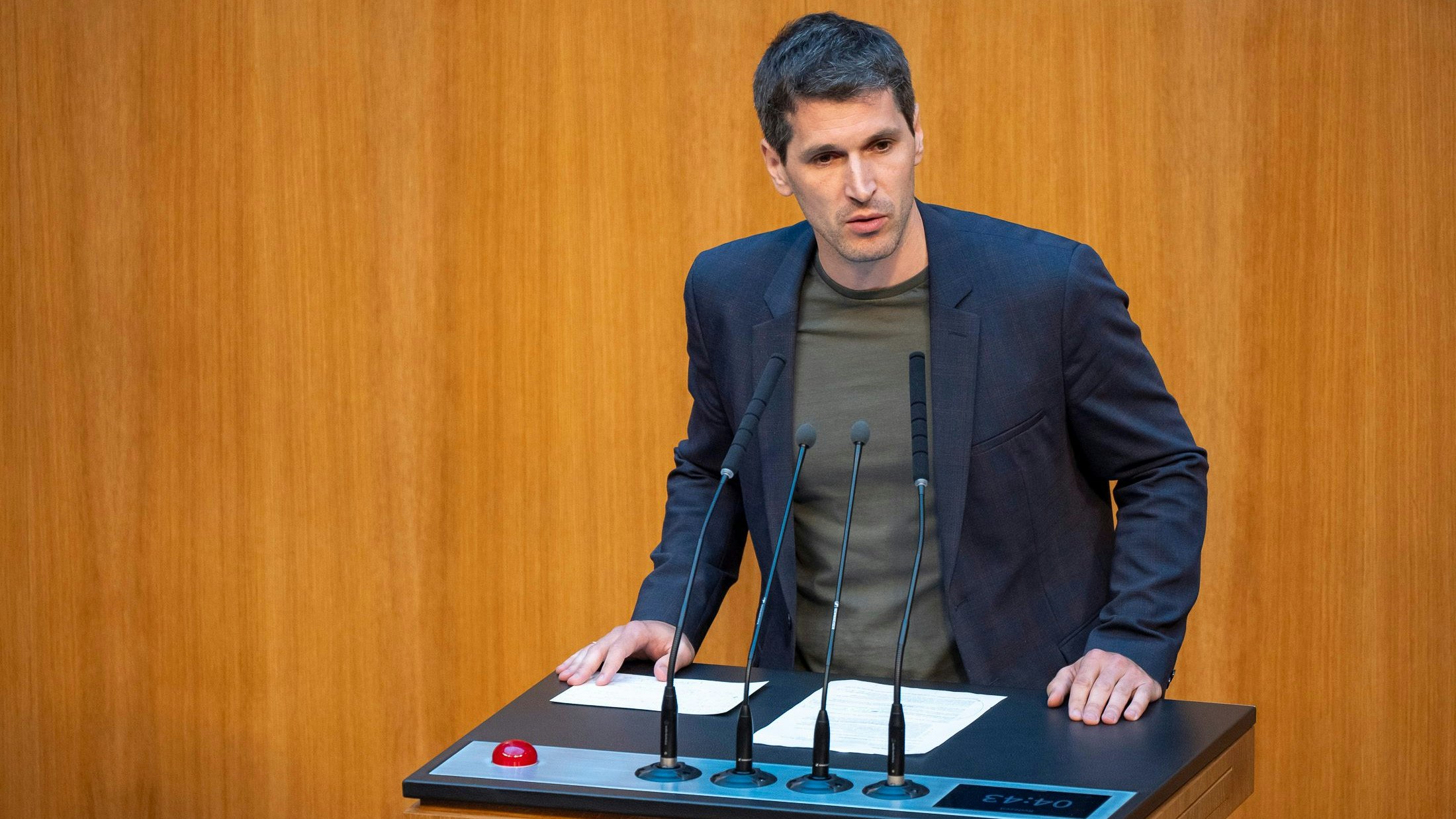 Lukas Hammer von den Grünen ist der Redefreudigste im Plenum – gemeinsam mit seiner Parteikollegin Agnes Sirkka Prammer. Beide kommen auf 20 Wortmeldungen.