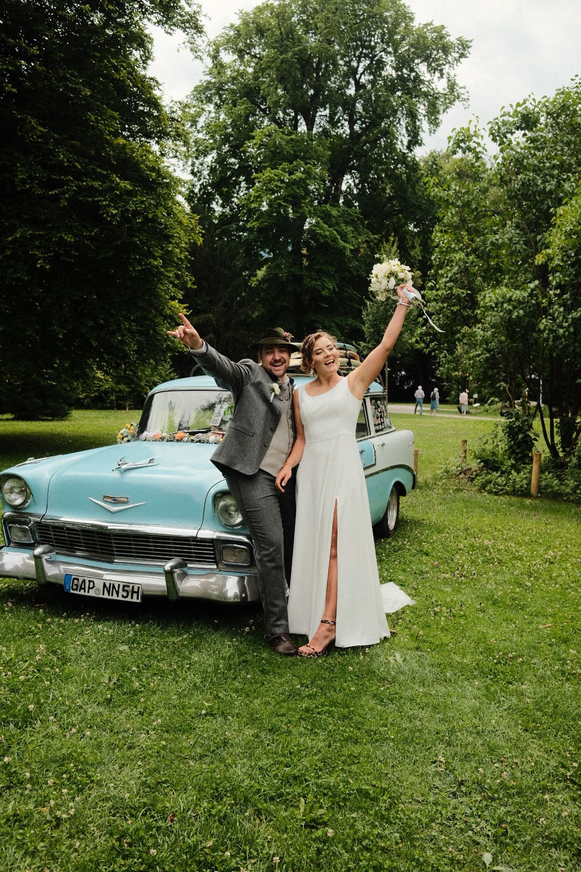 Valentin Bontus und Martina Strobel fuhren in den Hafen der Ehe – mit Stil im Cadillac.