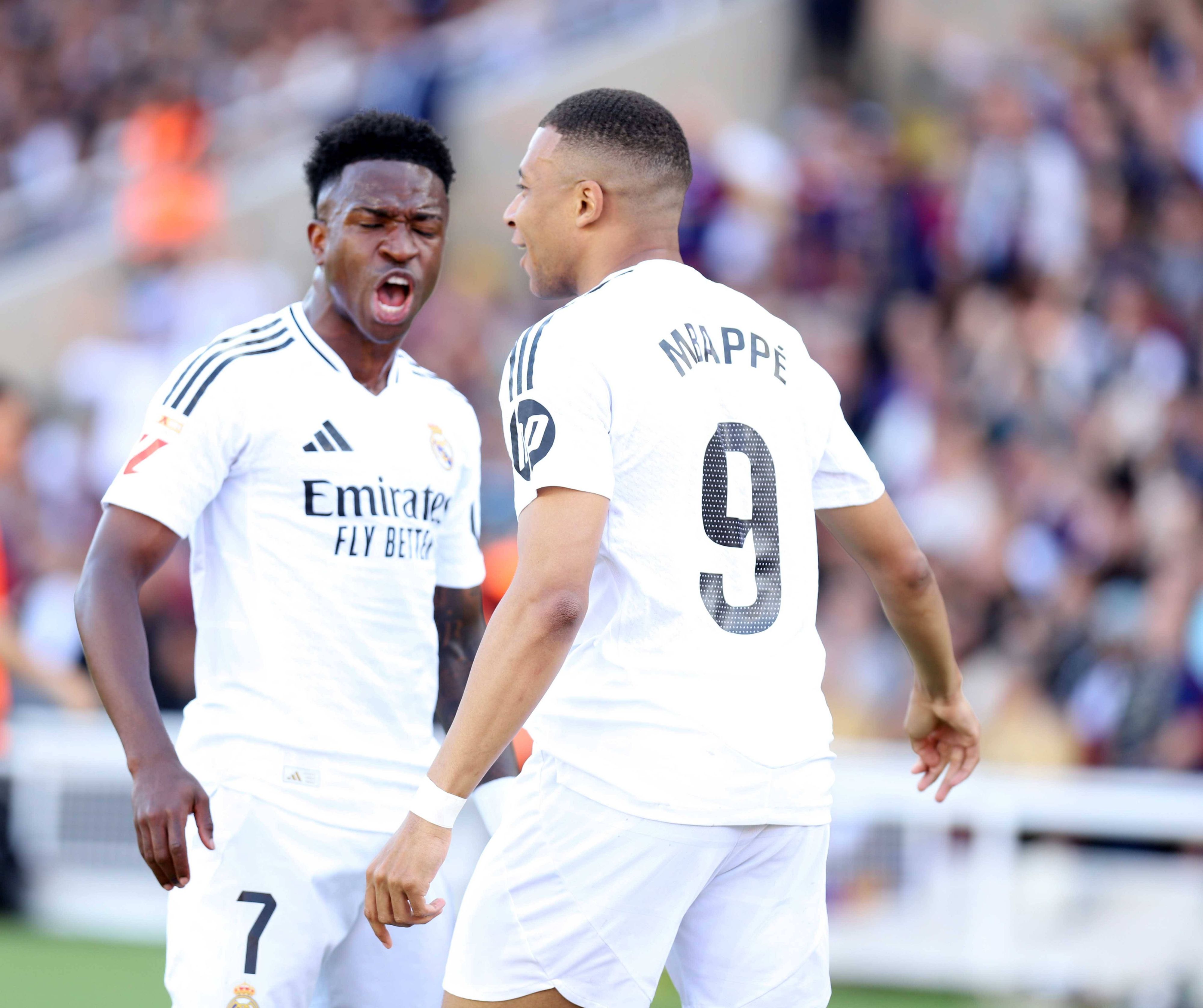 Reals Superstars Vinicius Junior und Kylian Mbappe. 
