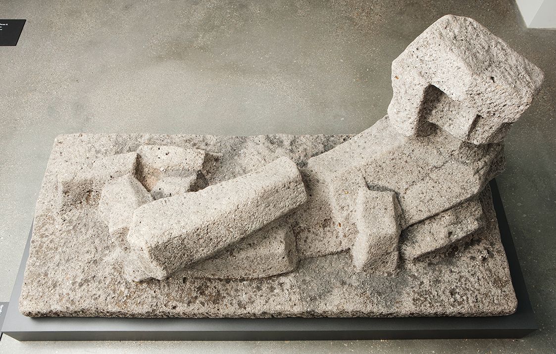 Fritz Wotruba: Große liegende Figur 1951–53.