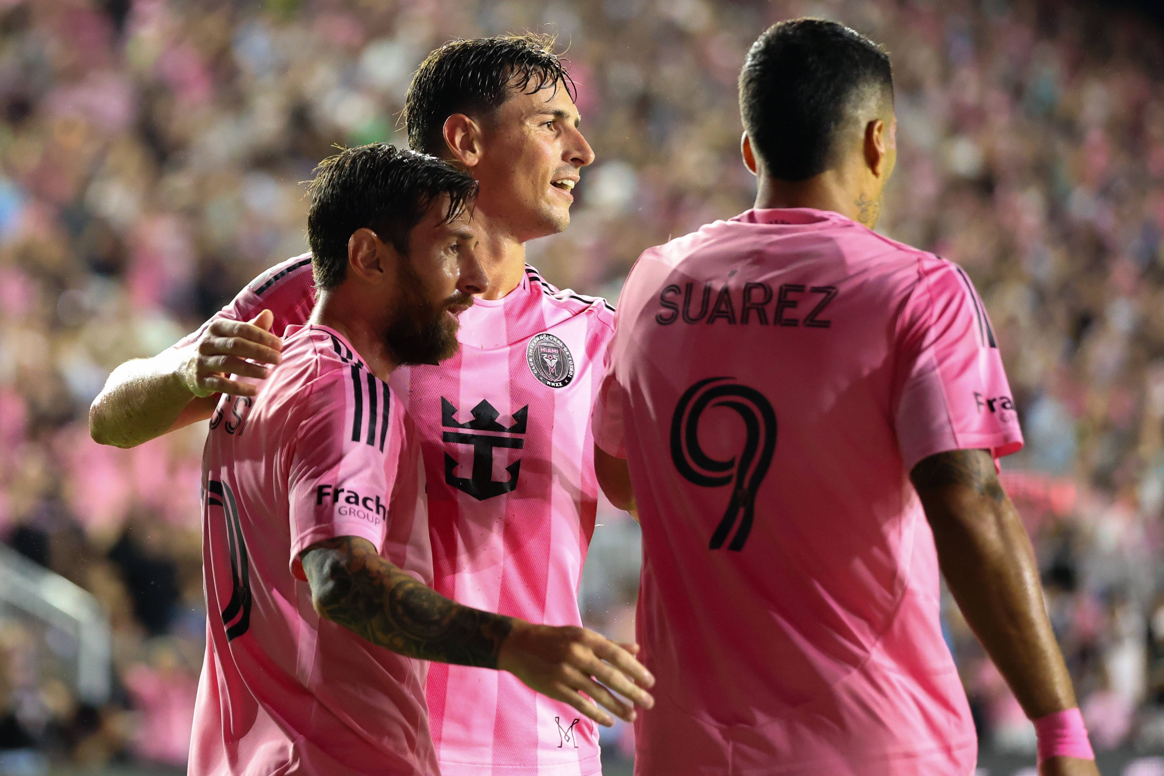 Vertrautes Bild: Messi beim Torjubel mit seinen Kollegen.