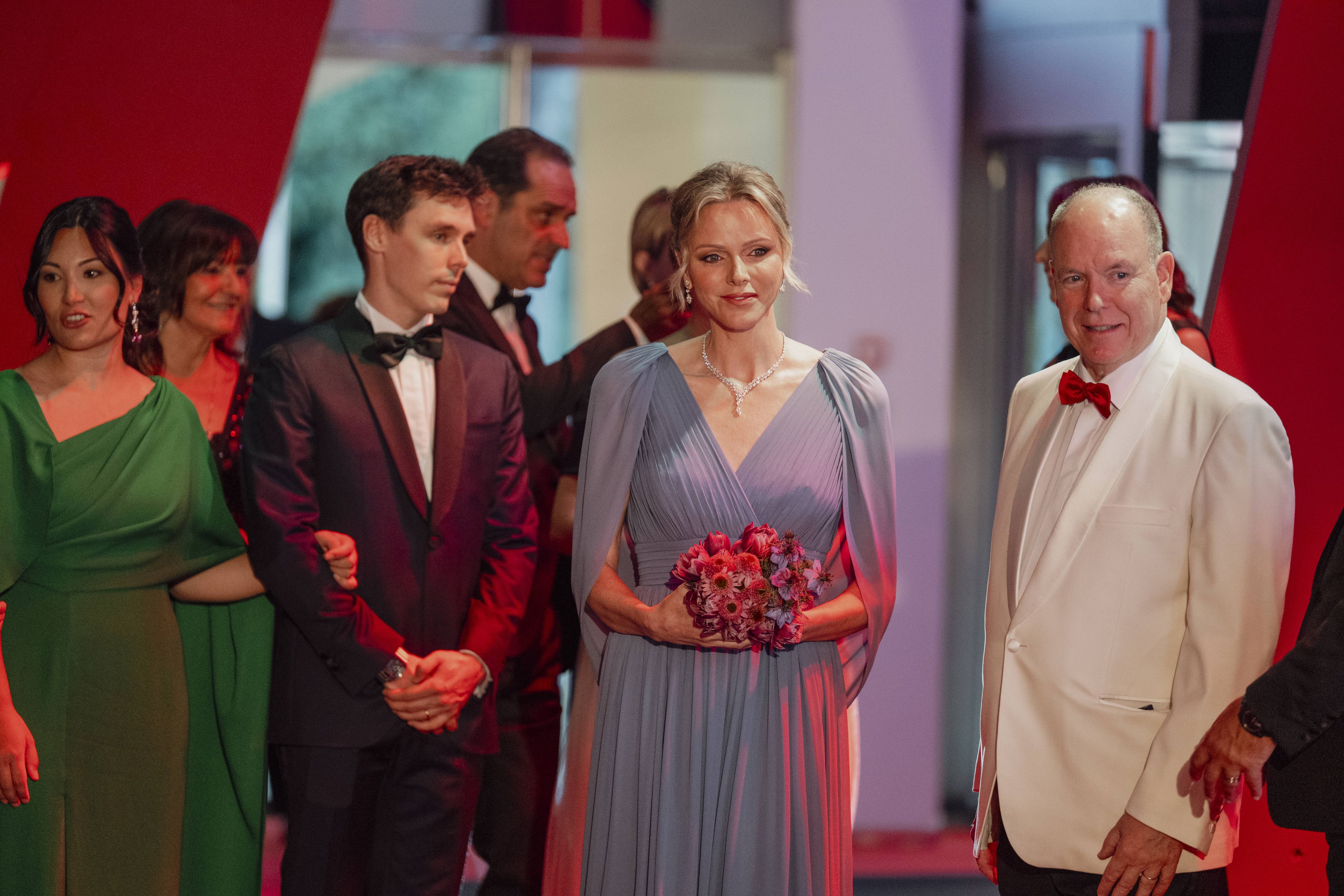 Albert und Charlène sind Präsident und Vizepräsident des monegassischen Roten Kreuzes.