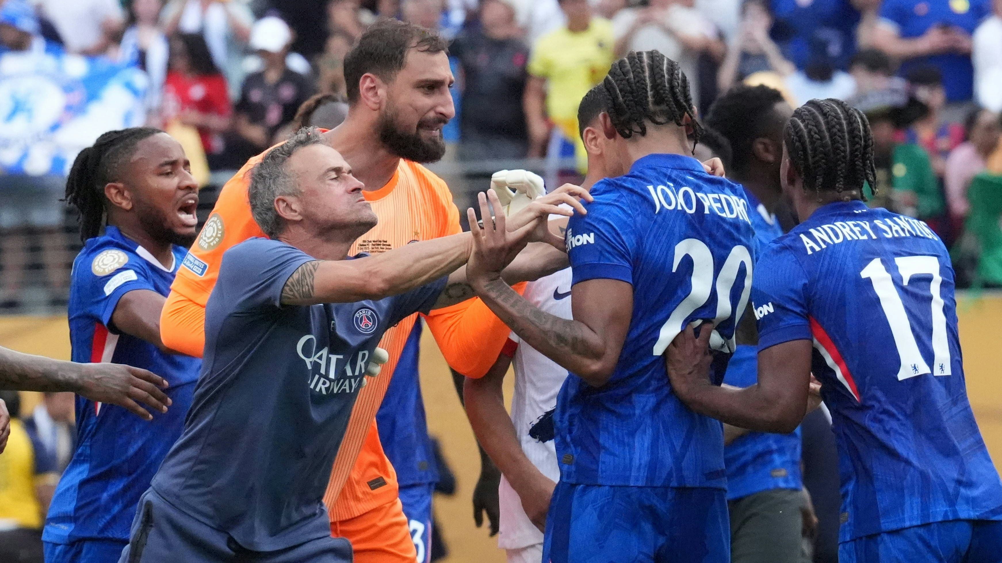 Heute.at - Eklat nach Schlusspfiff! PSG-Coach trifft Chelsea-Star