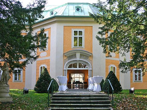 Der Betreiber des Linzer Bergschlössls ist pleite. Jetzt wird dringend ein Nachfolger gesucht.